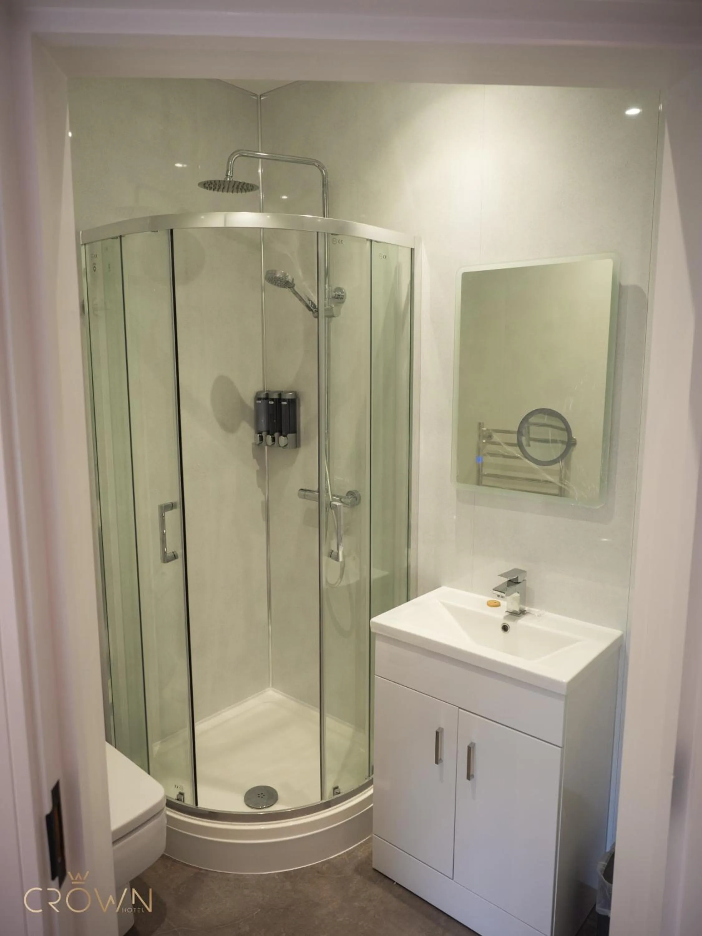 Bathroom in Crown Hotel