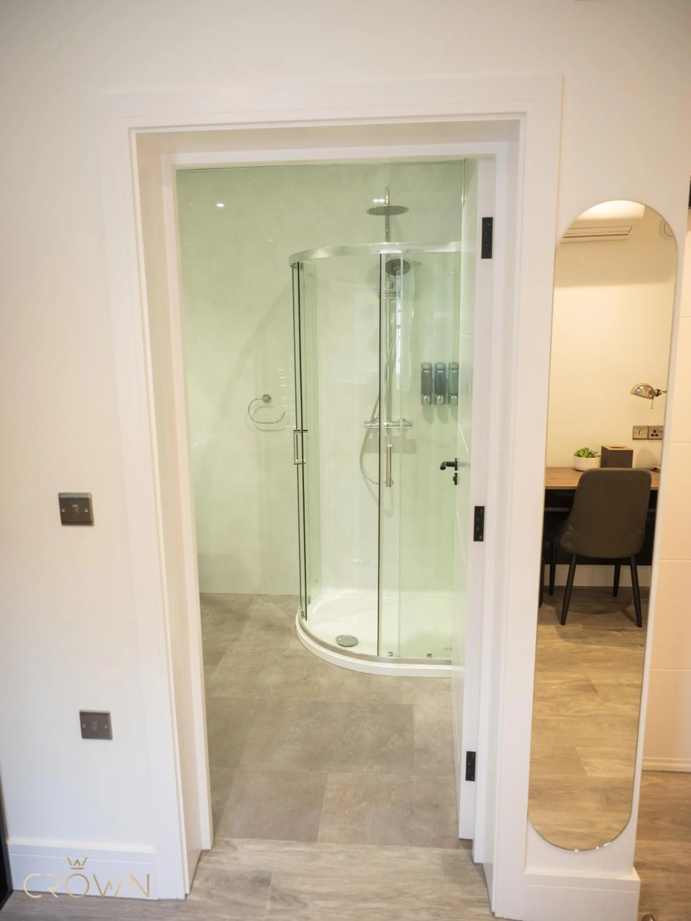 Bathroom in Crown Hotel