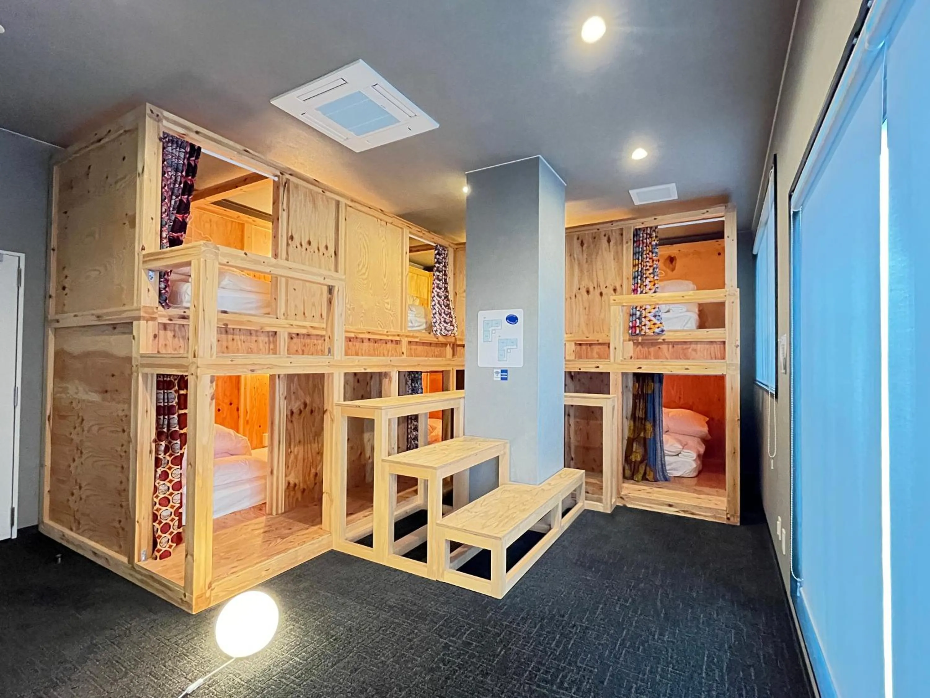 Photo of the whole room, Bed in métisse stay