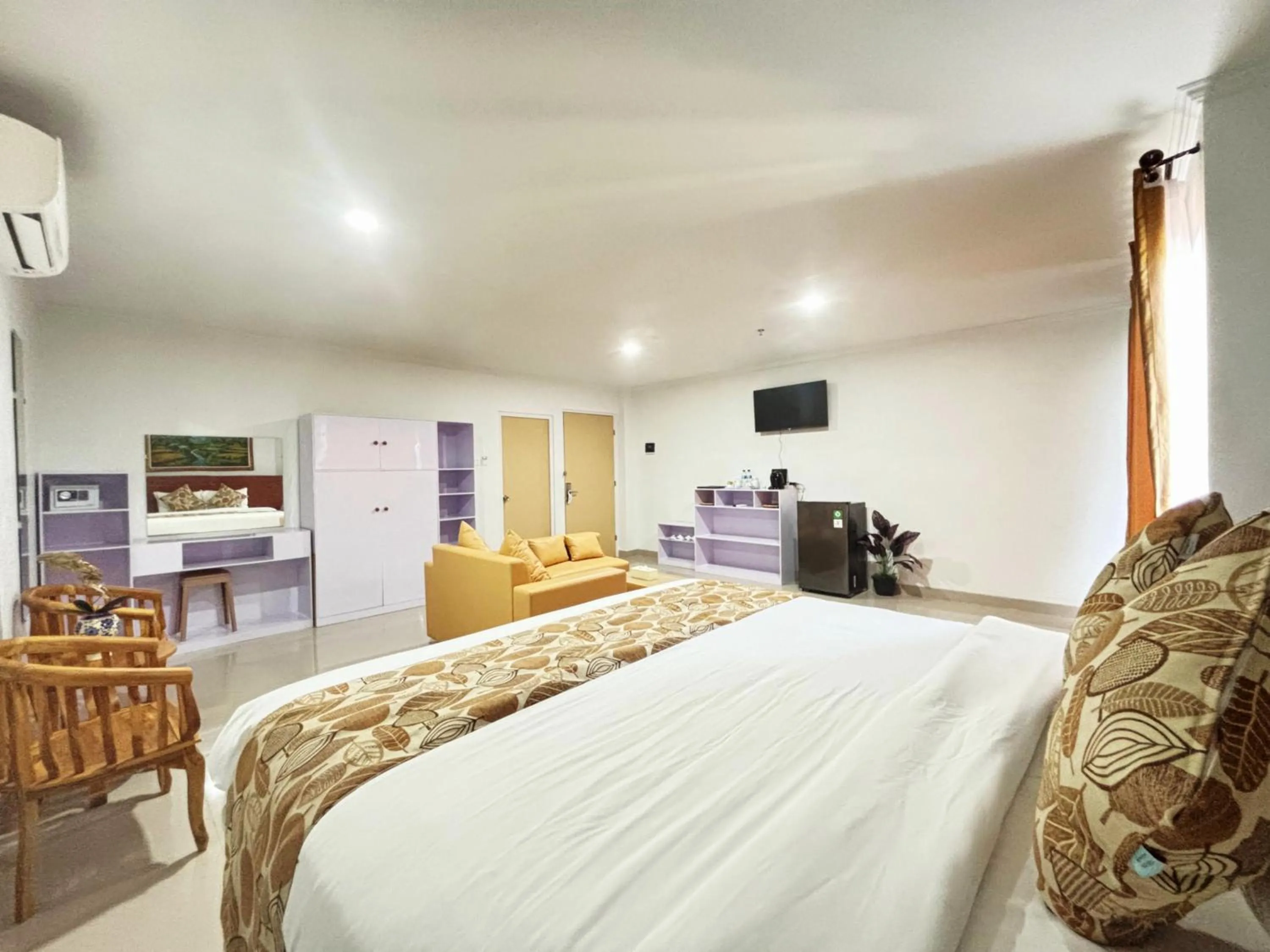 Bedroom, Bed in The Pandan Sari Hotel