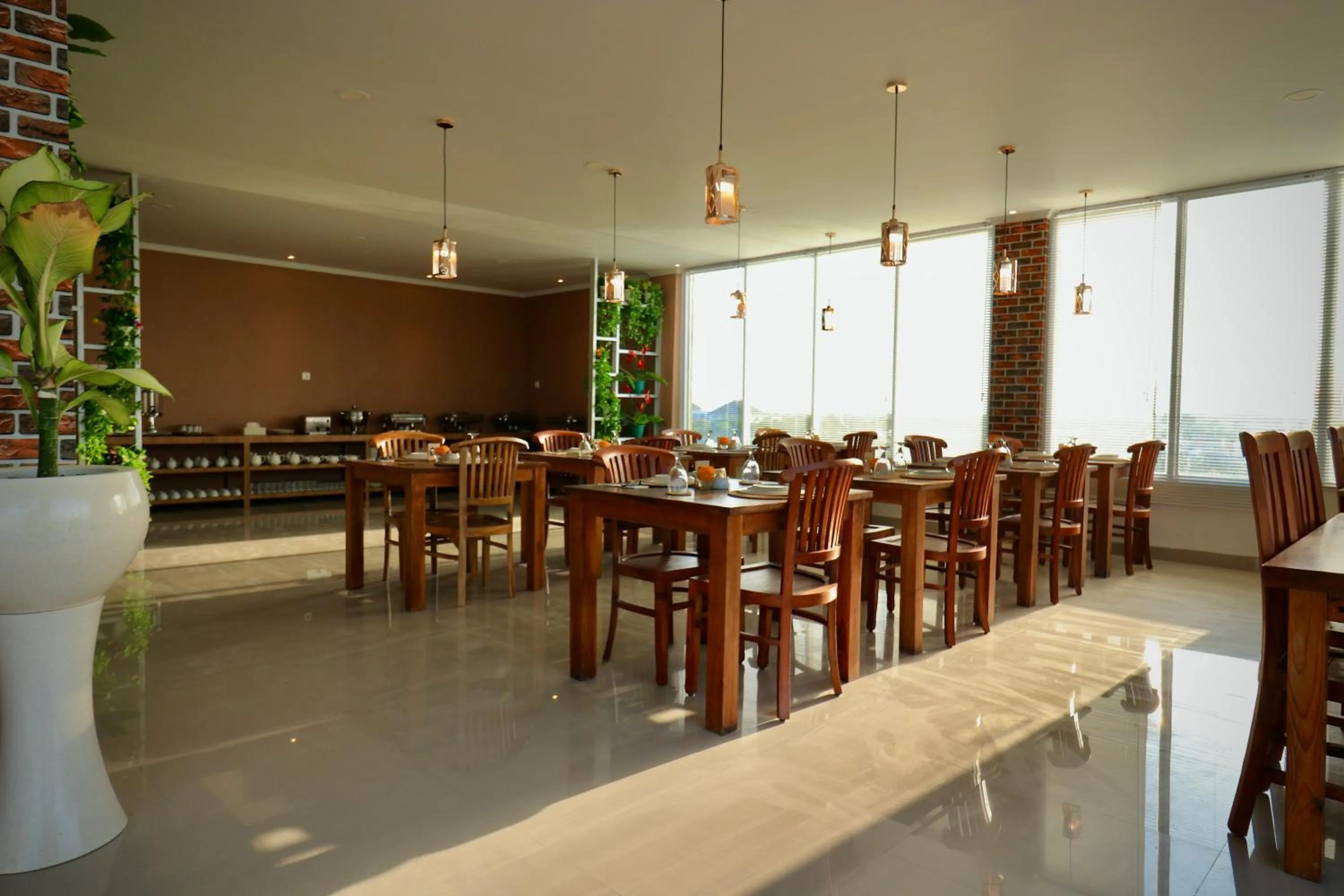 Restaurant/places to eat in The Pandan Sari Hotel