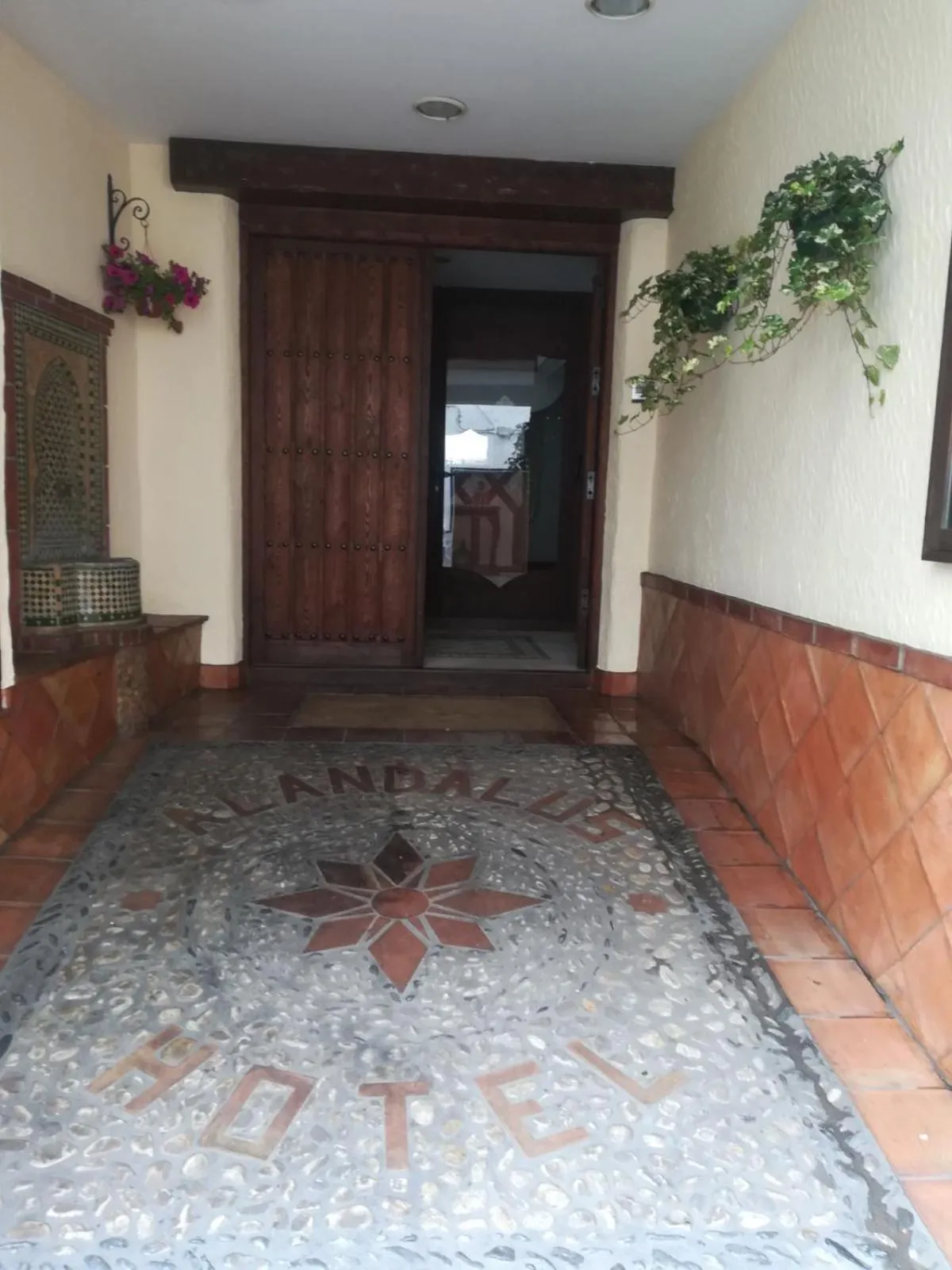 Facade/entrance in Hotel Al-Andalus
