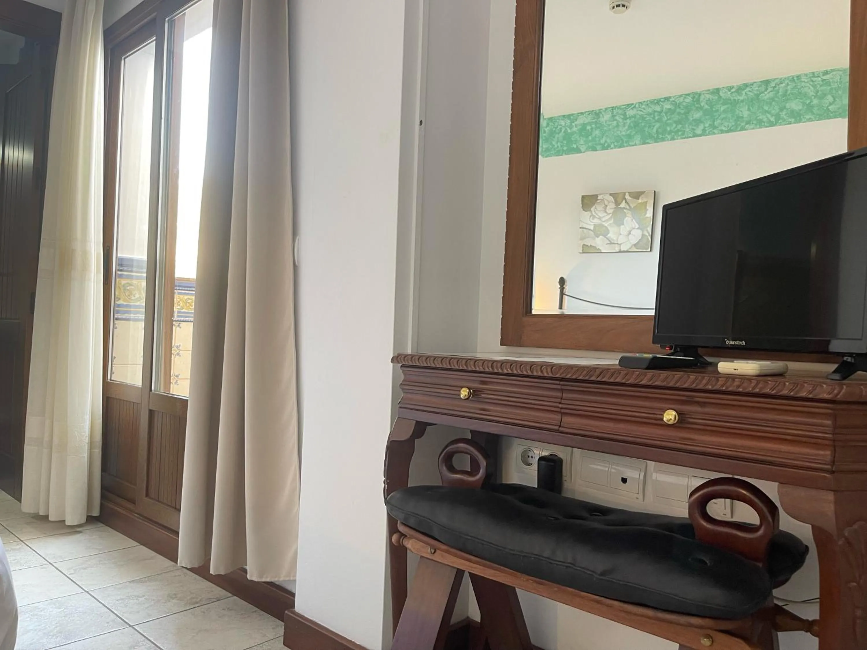 Bedroom in Hotel Al-Andalus