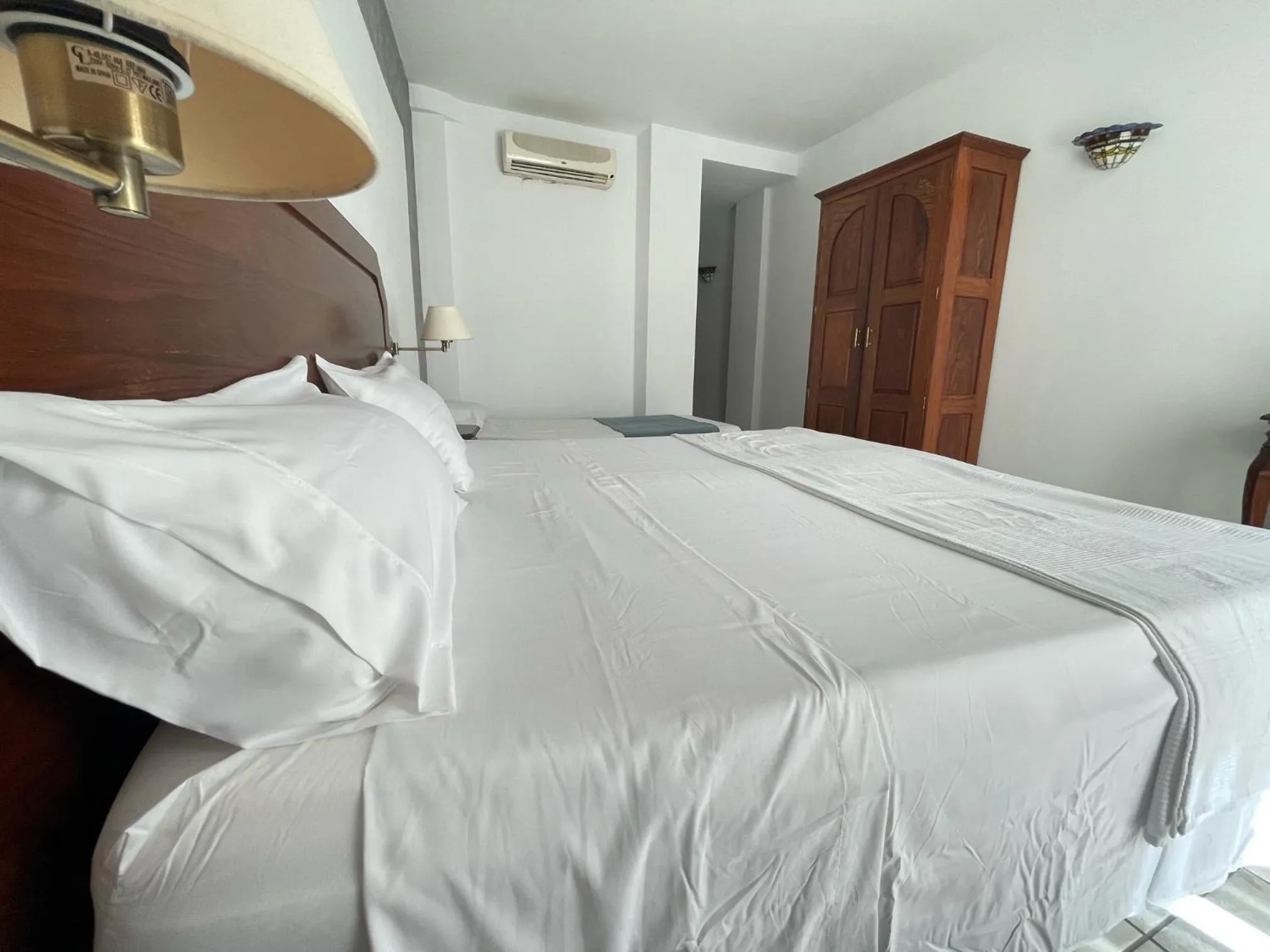 Bed in Hotel Al-Andalus