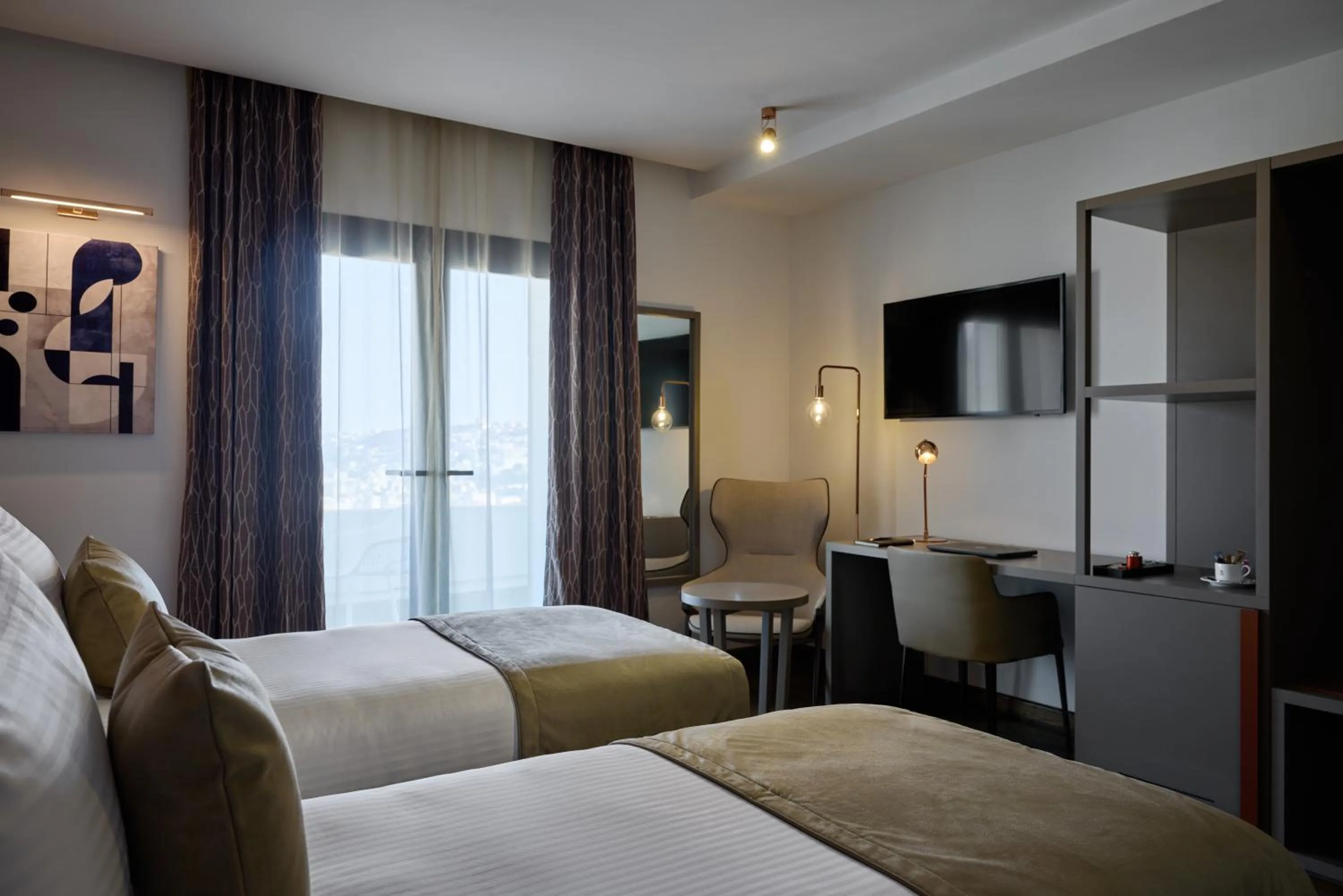 Photo of the whole room, Bed in Hôtel RALF