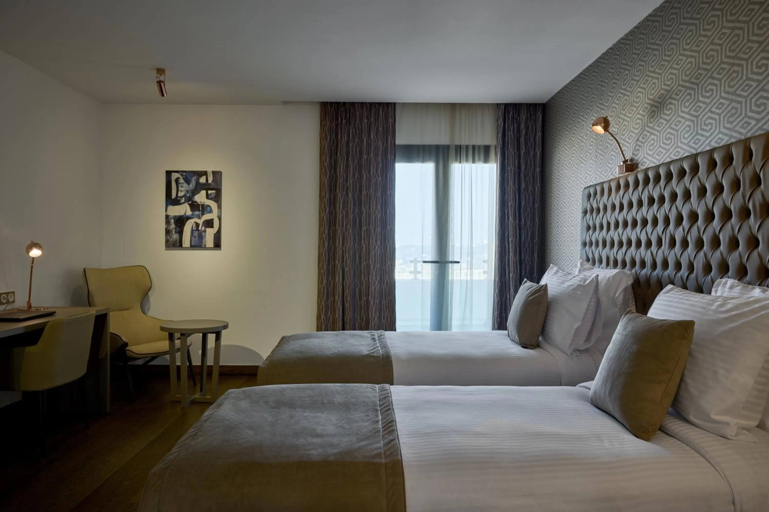 Photo of the whole room, Bed in Hôtel RALF