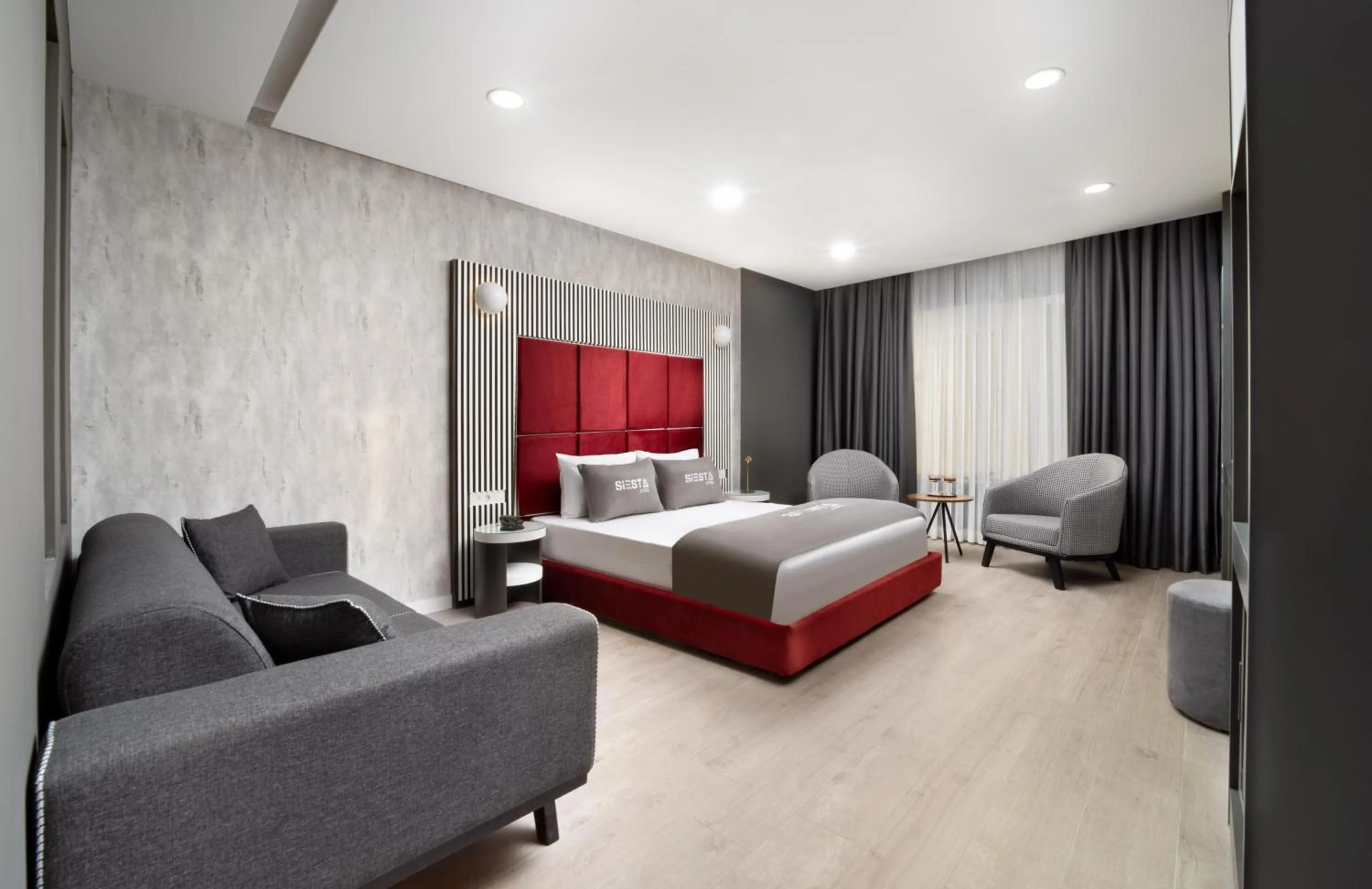 Photo of the whole room, Bed in Siesta Hotel Bakırköy