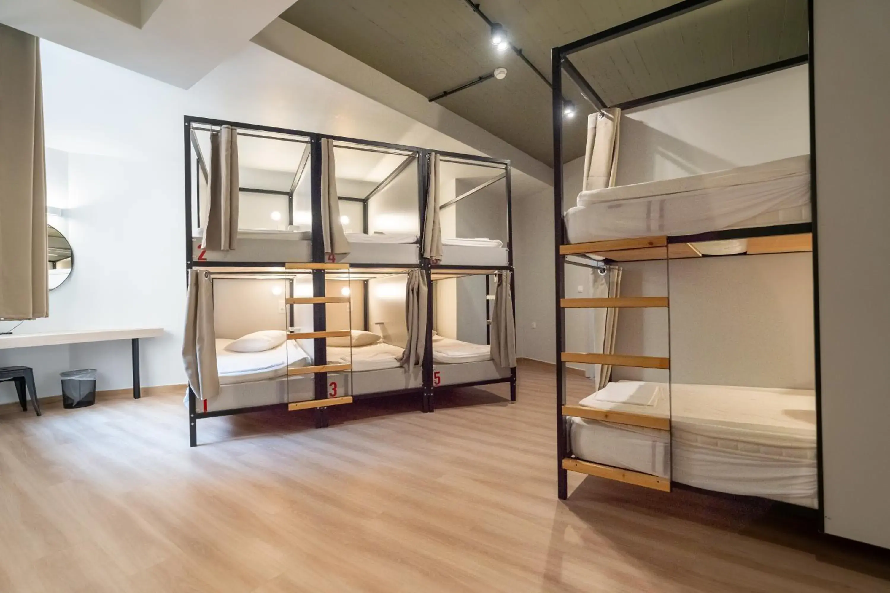 Bed in Athens Hawks Urban Bed in Athens Hawks Urban