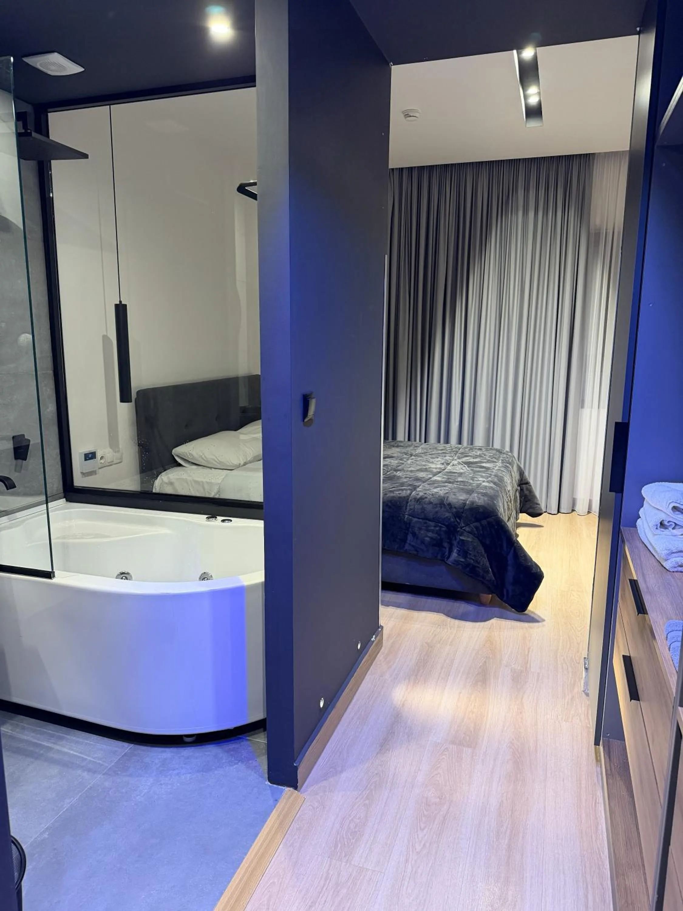 Bathroom, Bed in Athens Hawks Urban