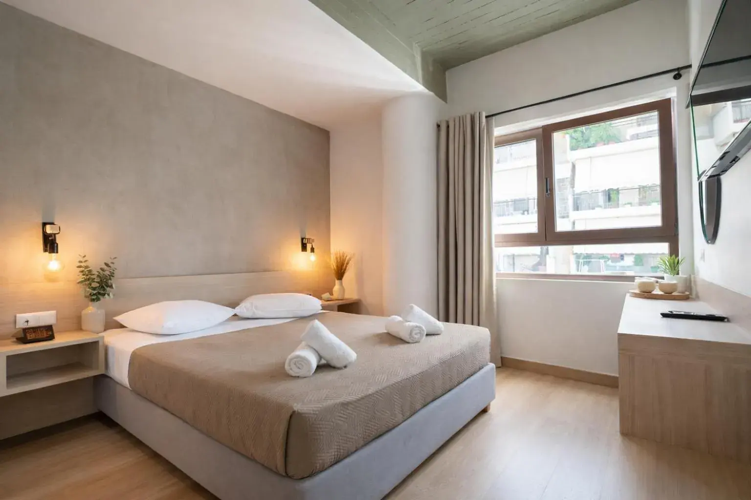 Bedroom, Bed in Athens Hawks Urban Bedroom, Bed in Athens Hawks Urban