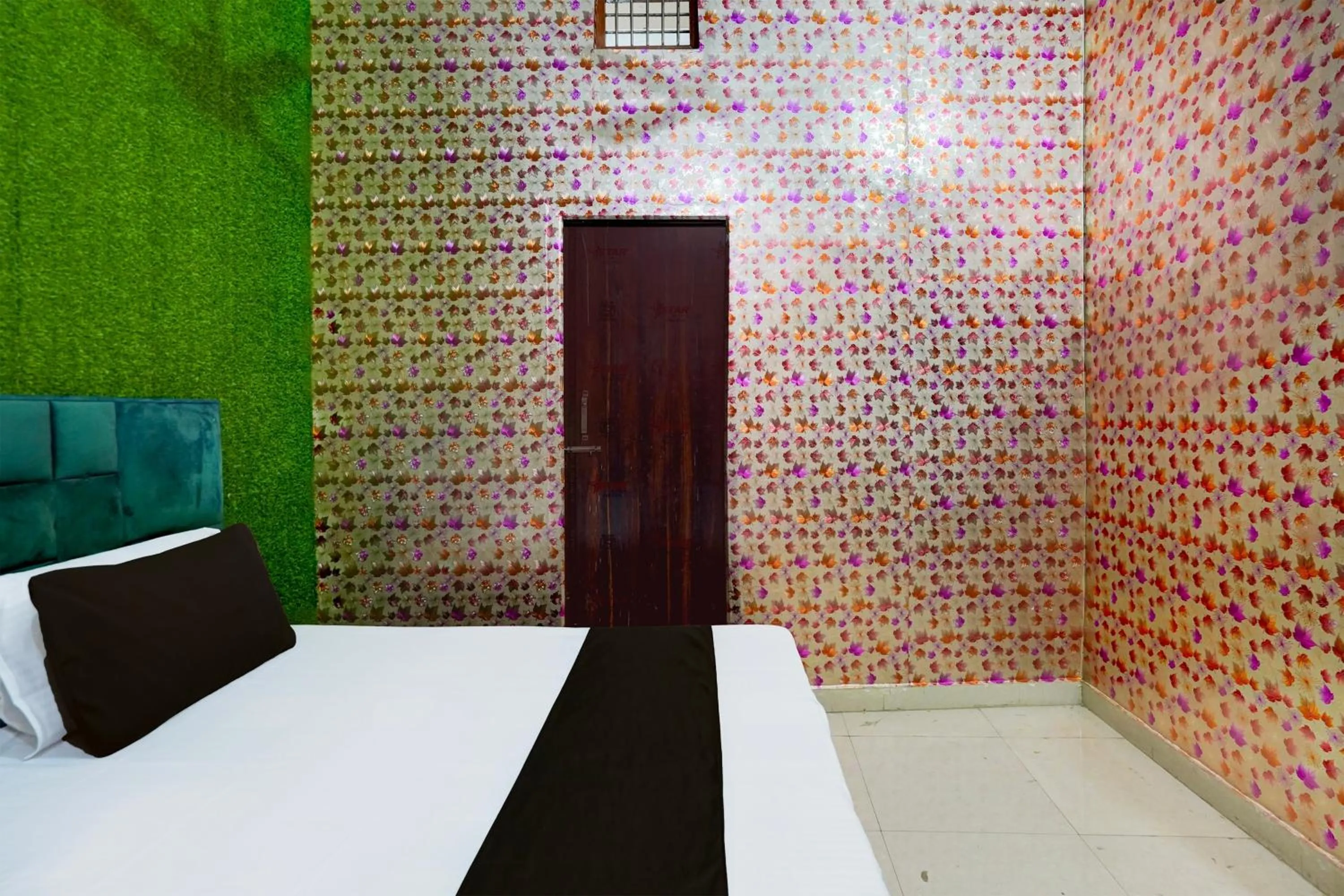 Bedroom, Bed in SPOT ON PARKS HOTEL