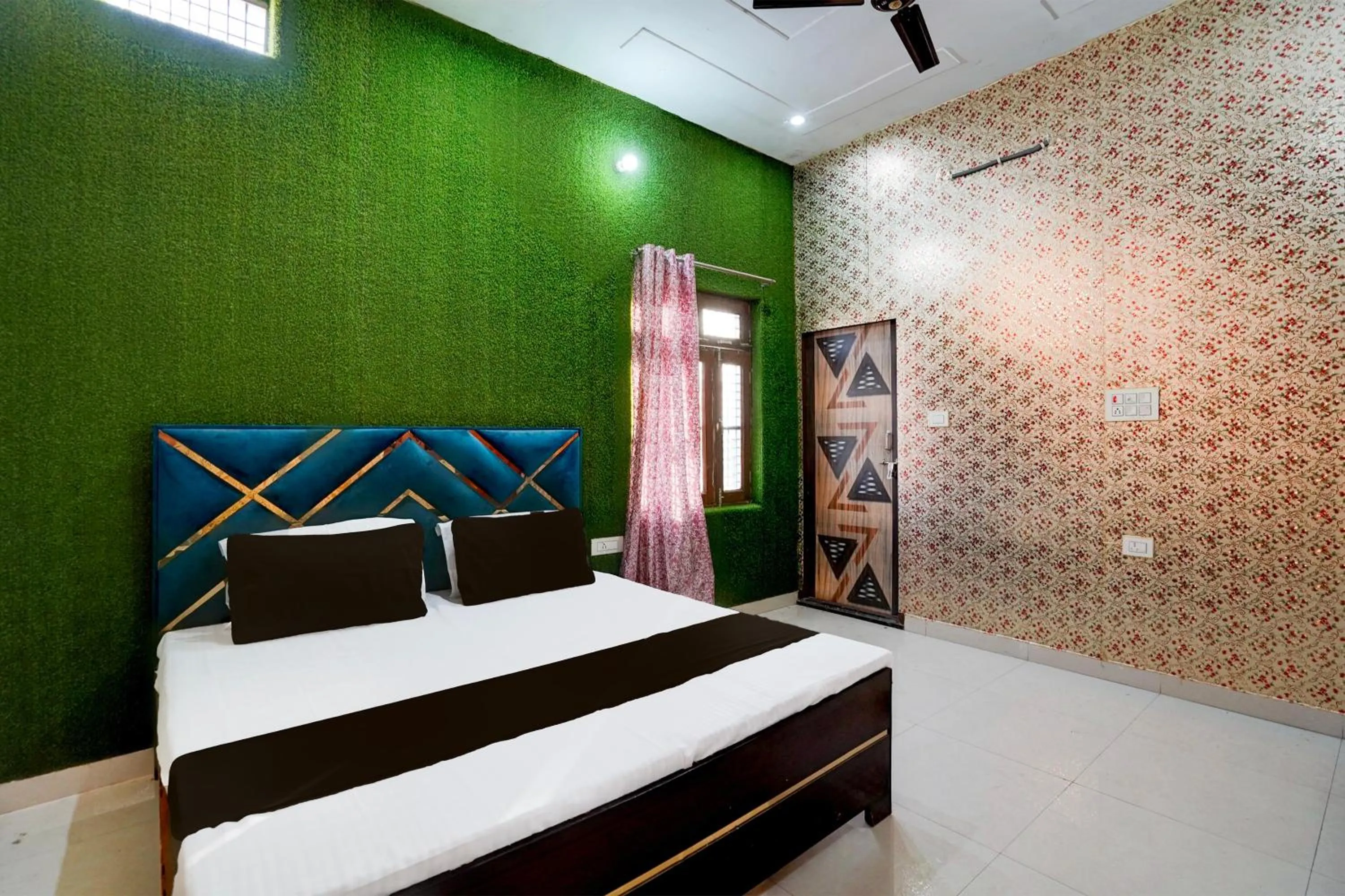 Bedroom, Bed in SPOT ON PARKS HOTEL