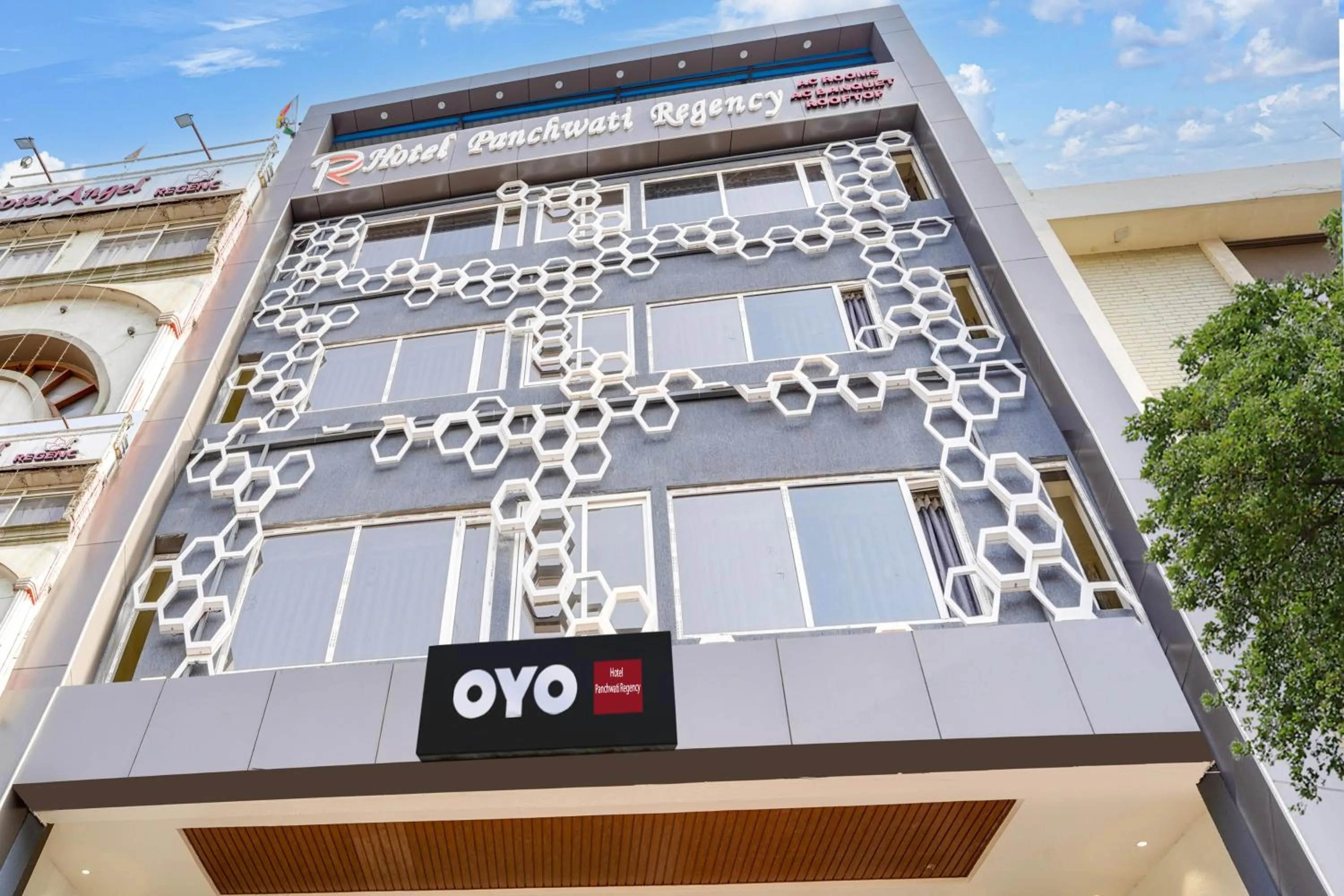 Facade/entrance in Super Collection O Panchvati Regency