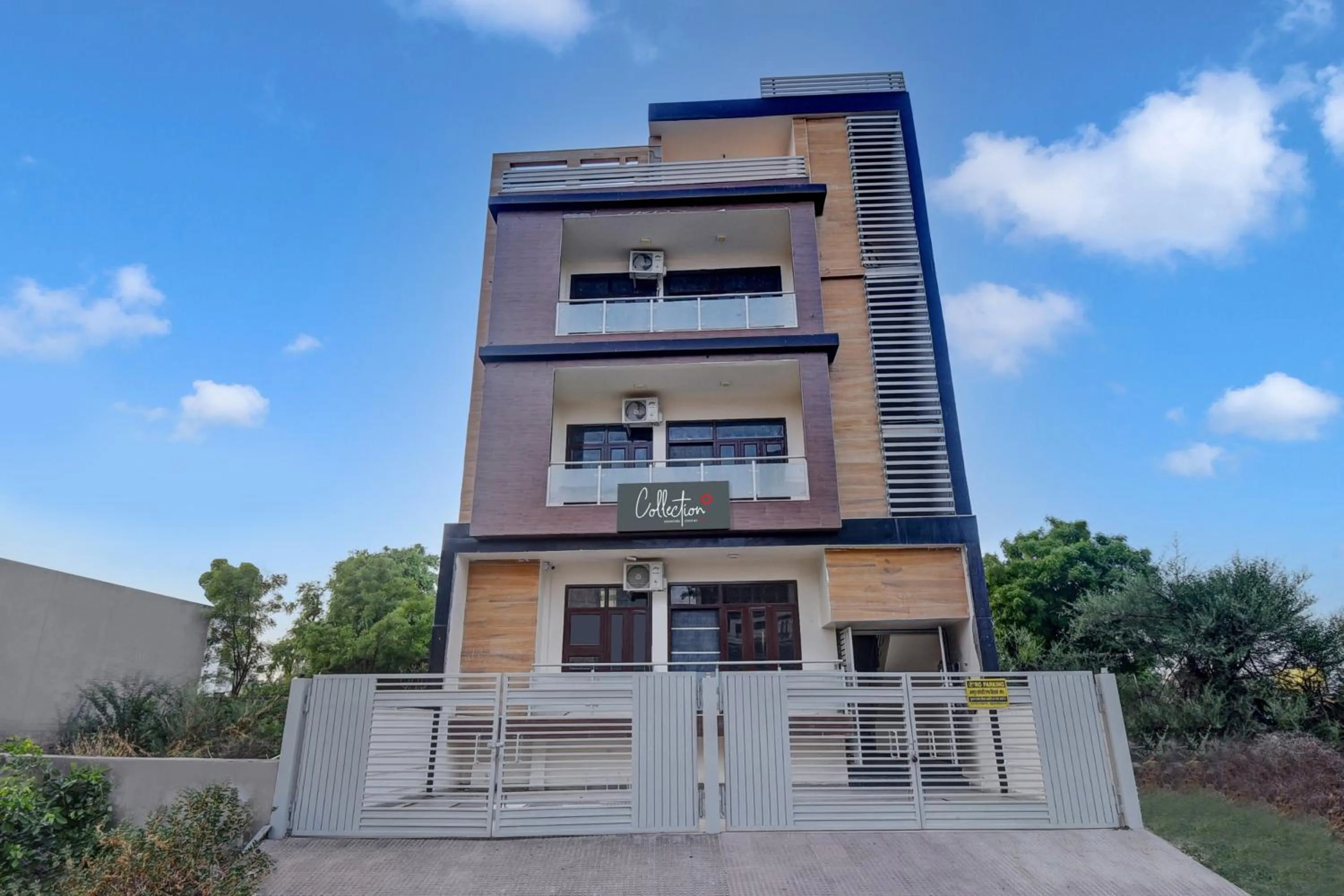 Facade/entrance in Hotel O Neelkanth
