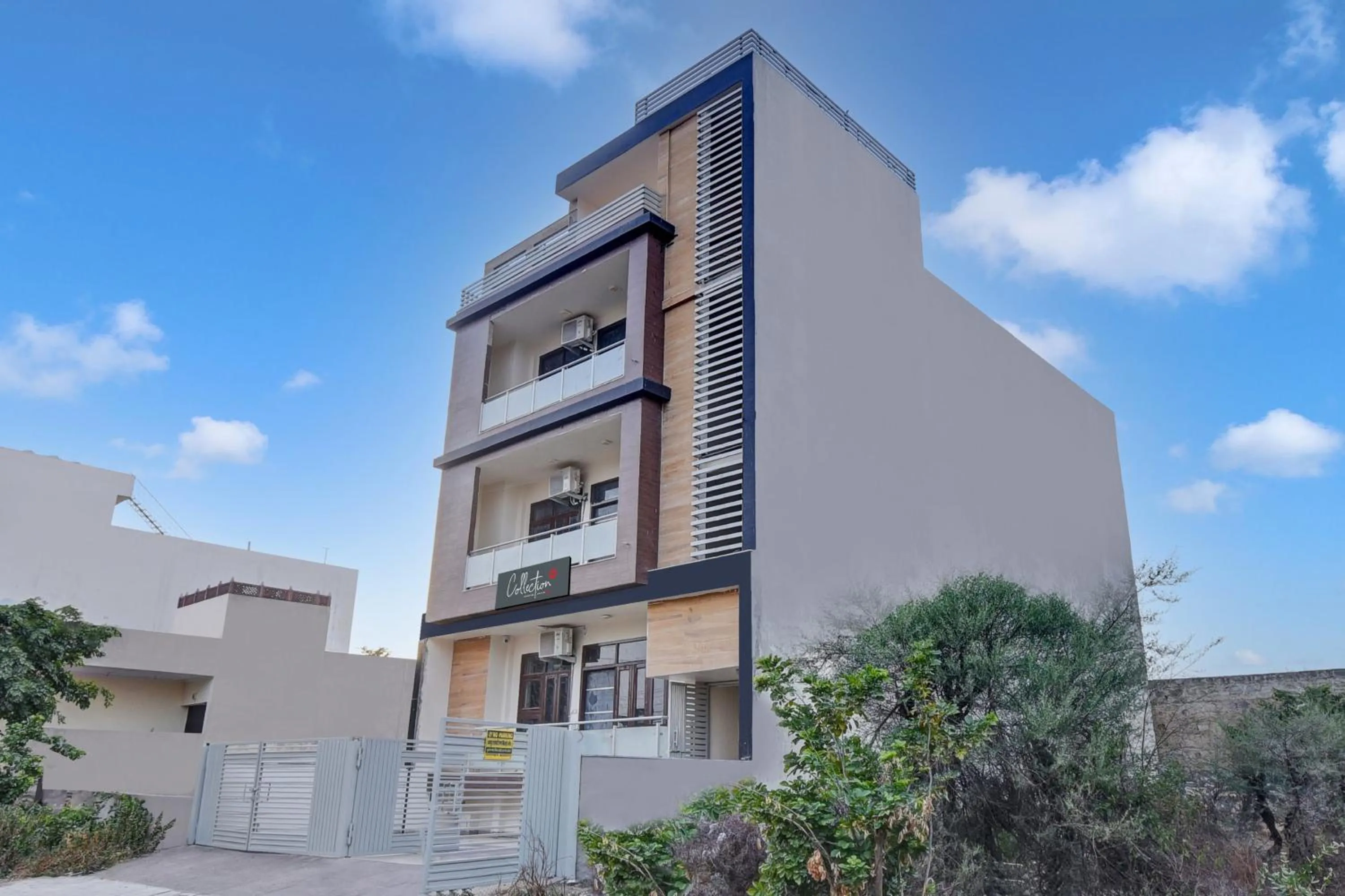 Facade/entrance in Hotel O Neelkanth