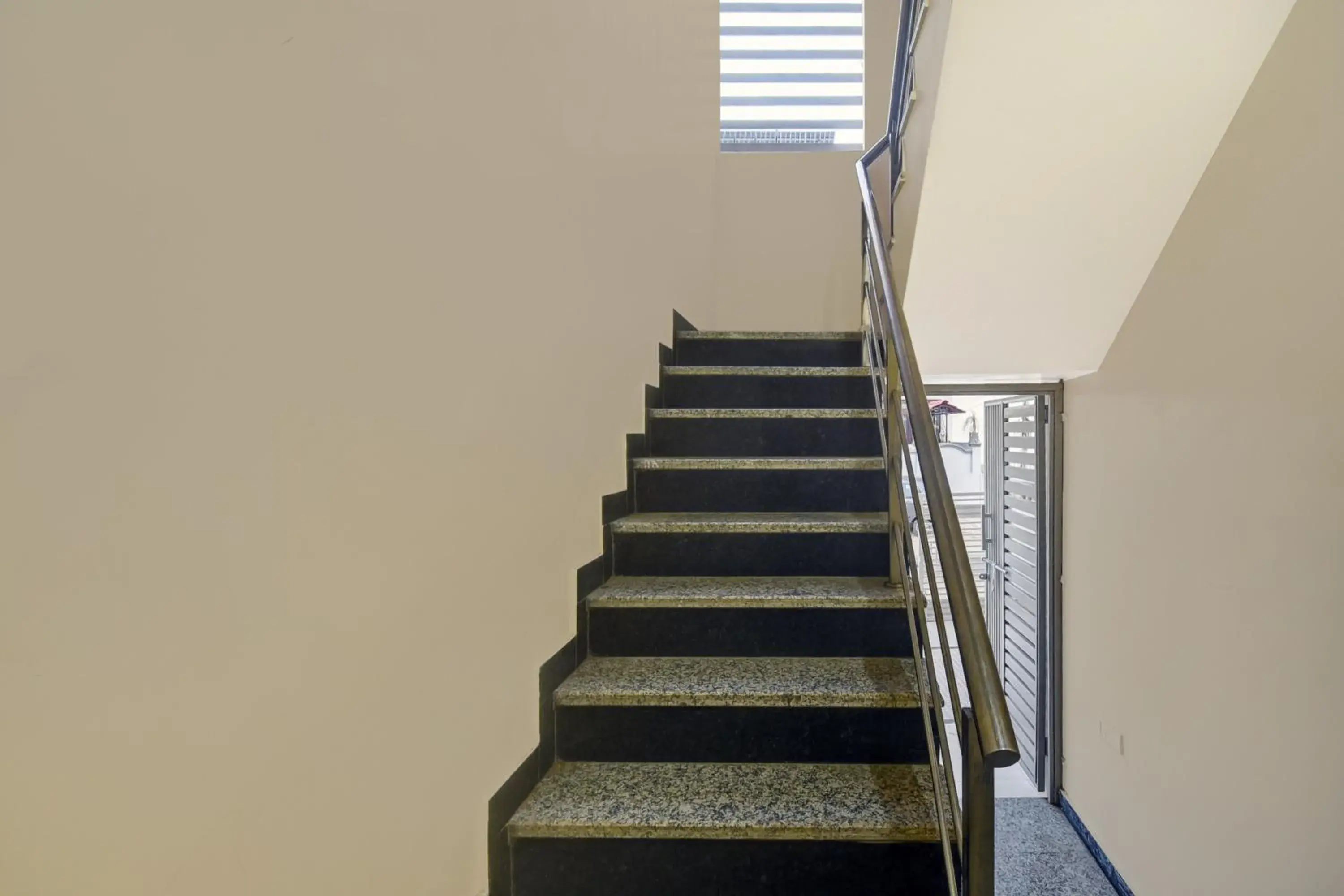 Lobby or reception in Hotel O Neelkanth Lobby or reception in Hotel O Neelkanth