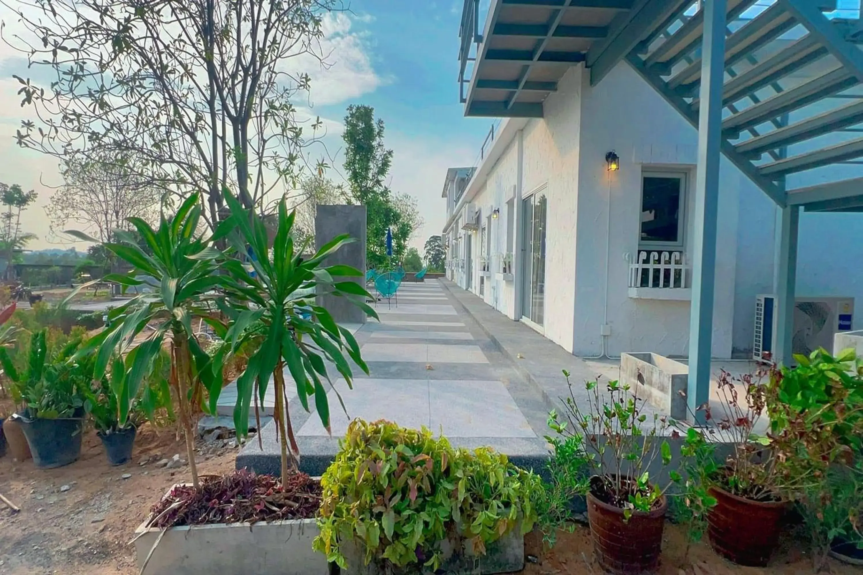 Property building in Khao Chi Chan Resort Property building in Khao Chi Chan Resort