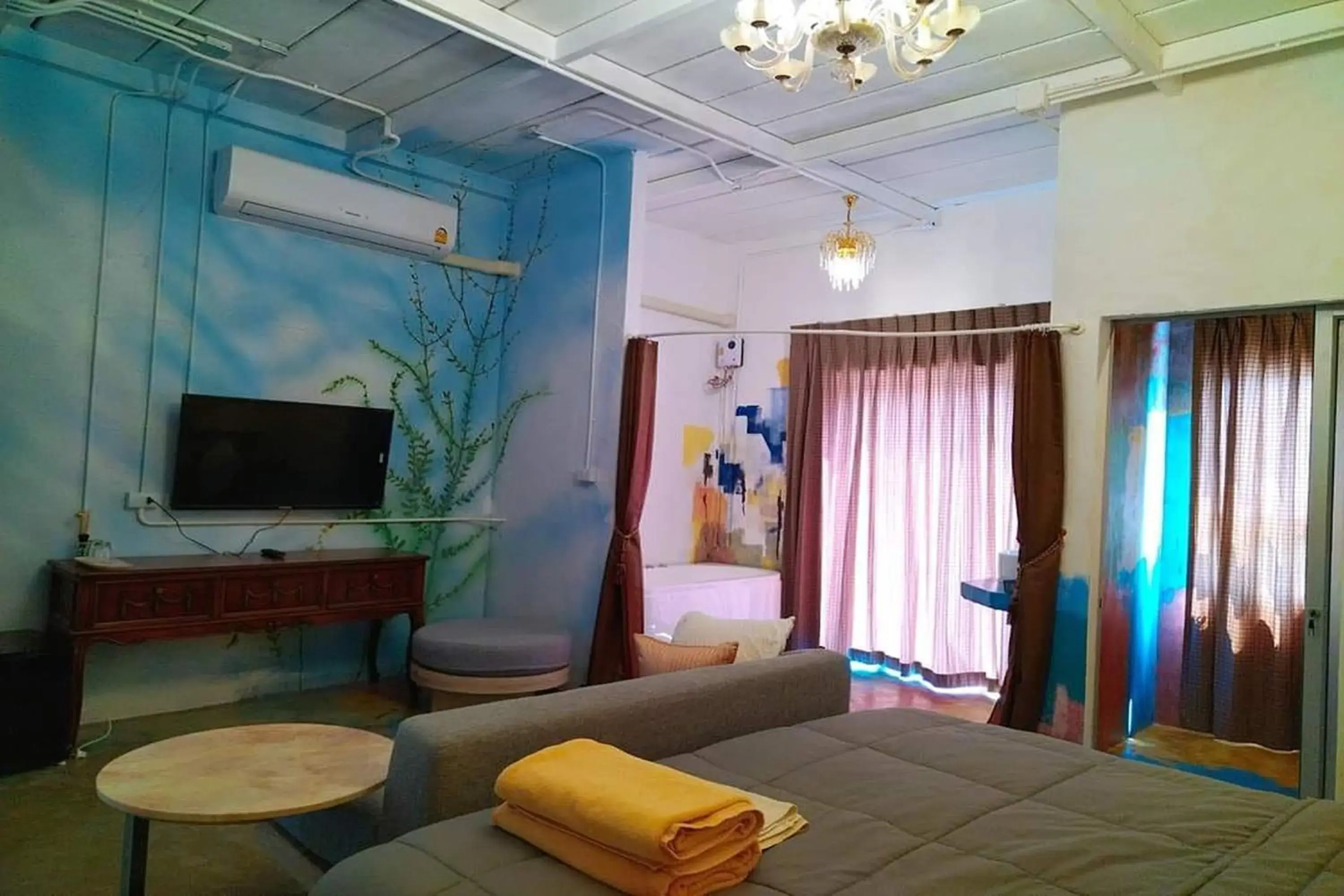 TV and multimedia, Bed in Khao Chi Chan Resort TV and multimedia, Bed in Khao Chi Chan Resort