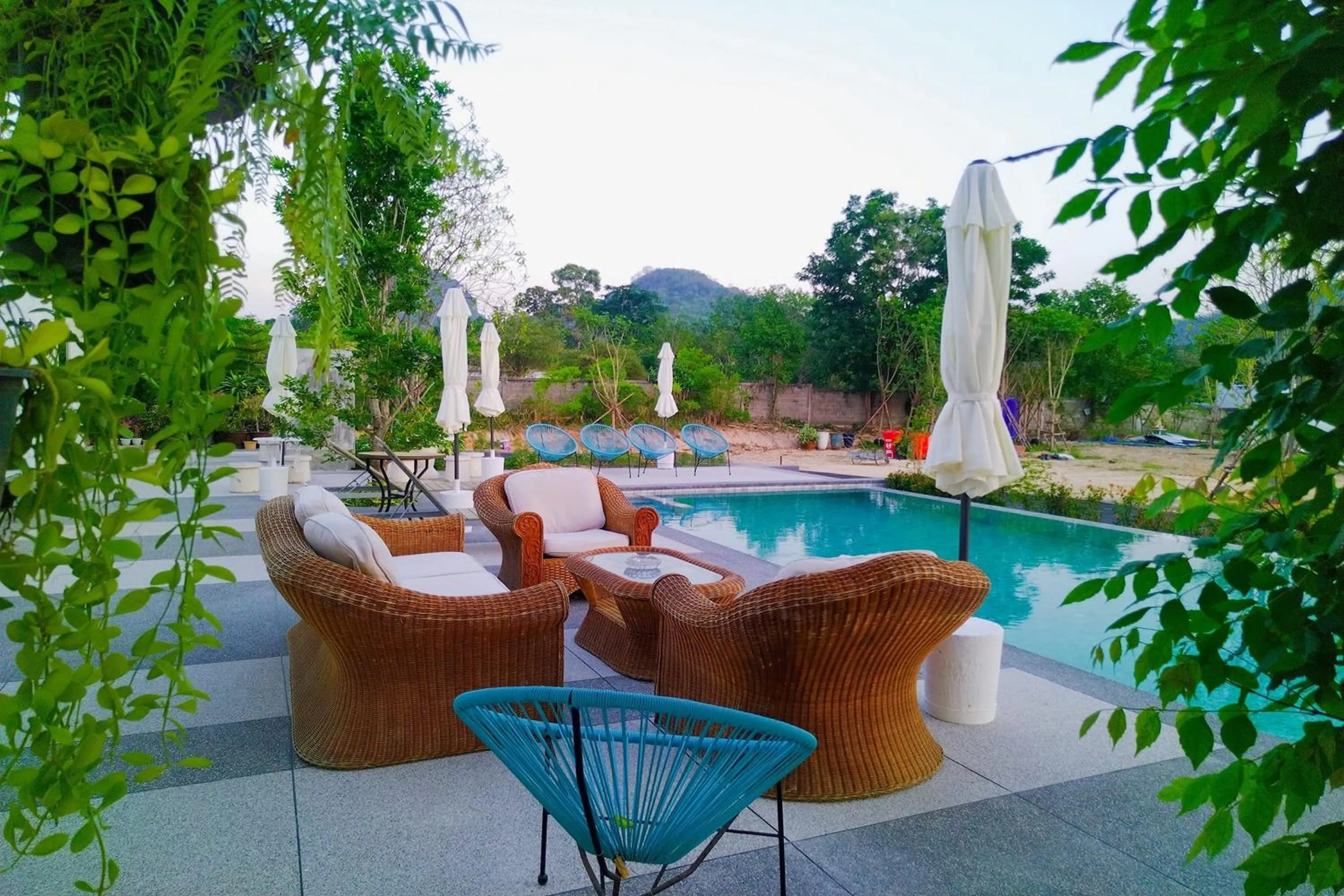 Seating area in Khao Chi Chan Resort