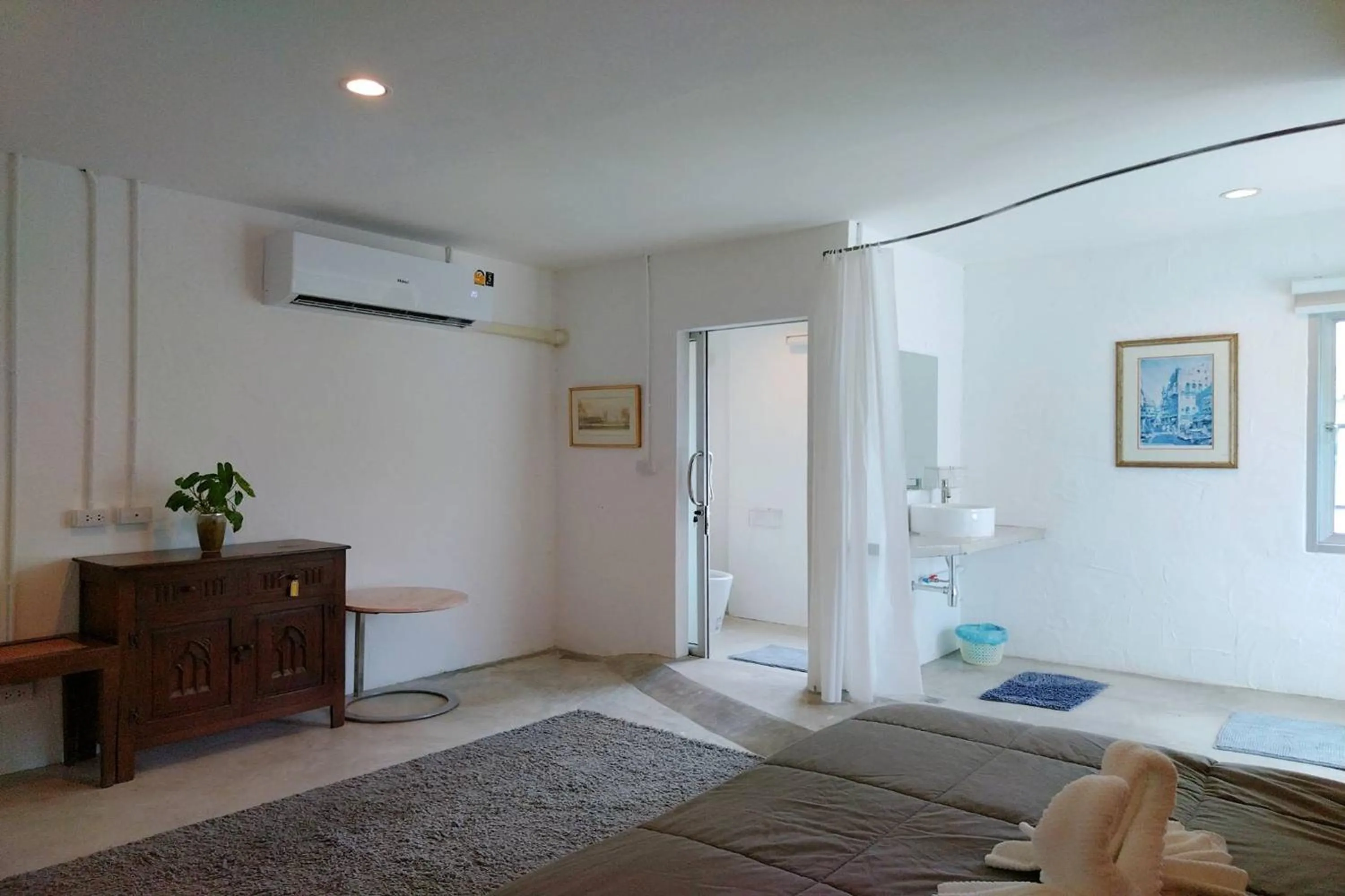 Photo of the whole room, Bed in Khao Chi Chan Resort