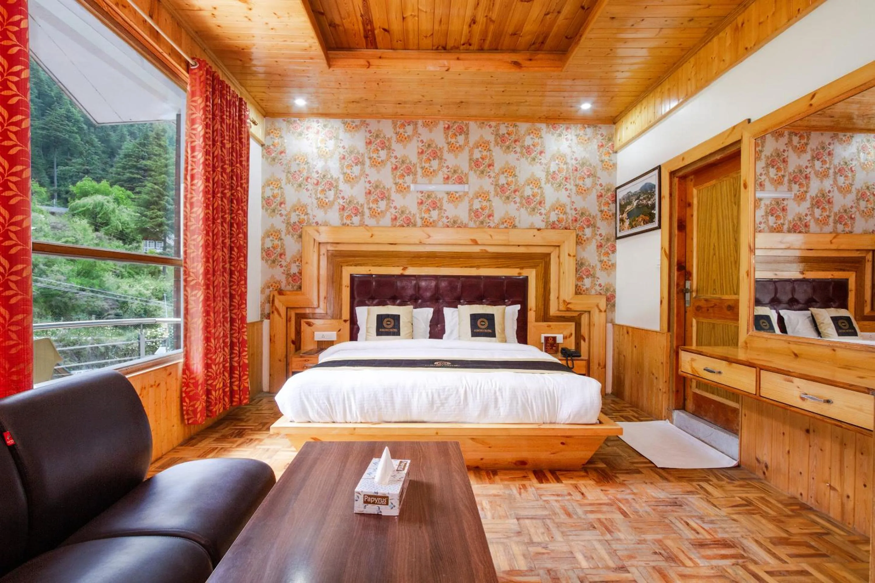 Bed in Hotel Cherry Manali