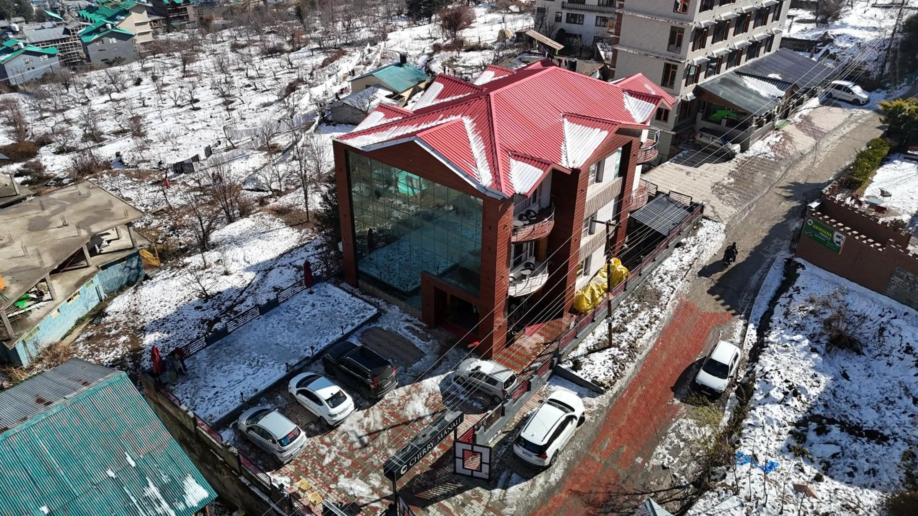Property building in Hotel Cherry Manali