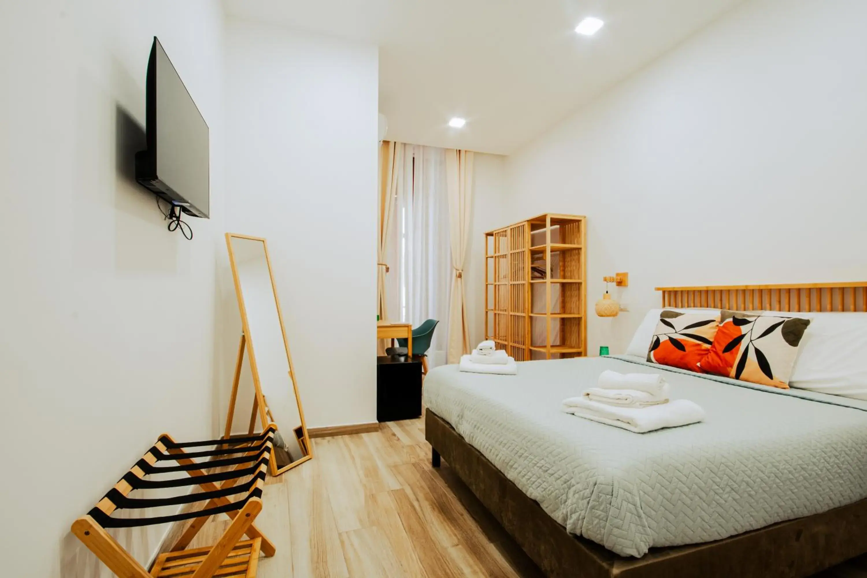 Deluxe Double Room with Balcony in B&B Lara's Home by I Borbone Deluxe Double Room with Balcony in B&B Lara's Home by I Borbone