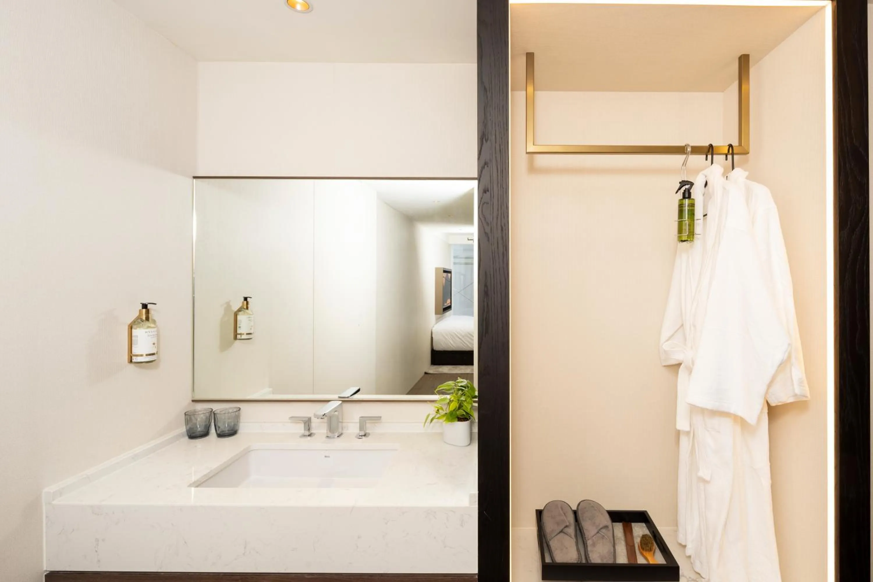 Bathroom in Voyage Kaohsiung By Cosmos Oasis