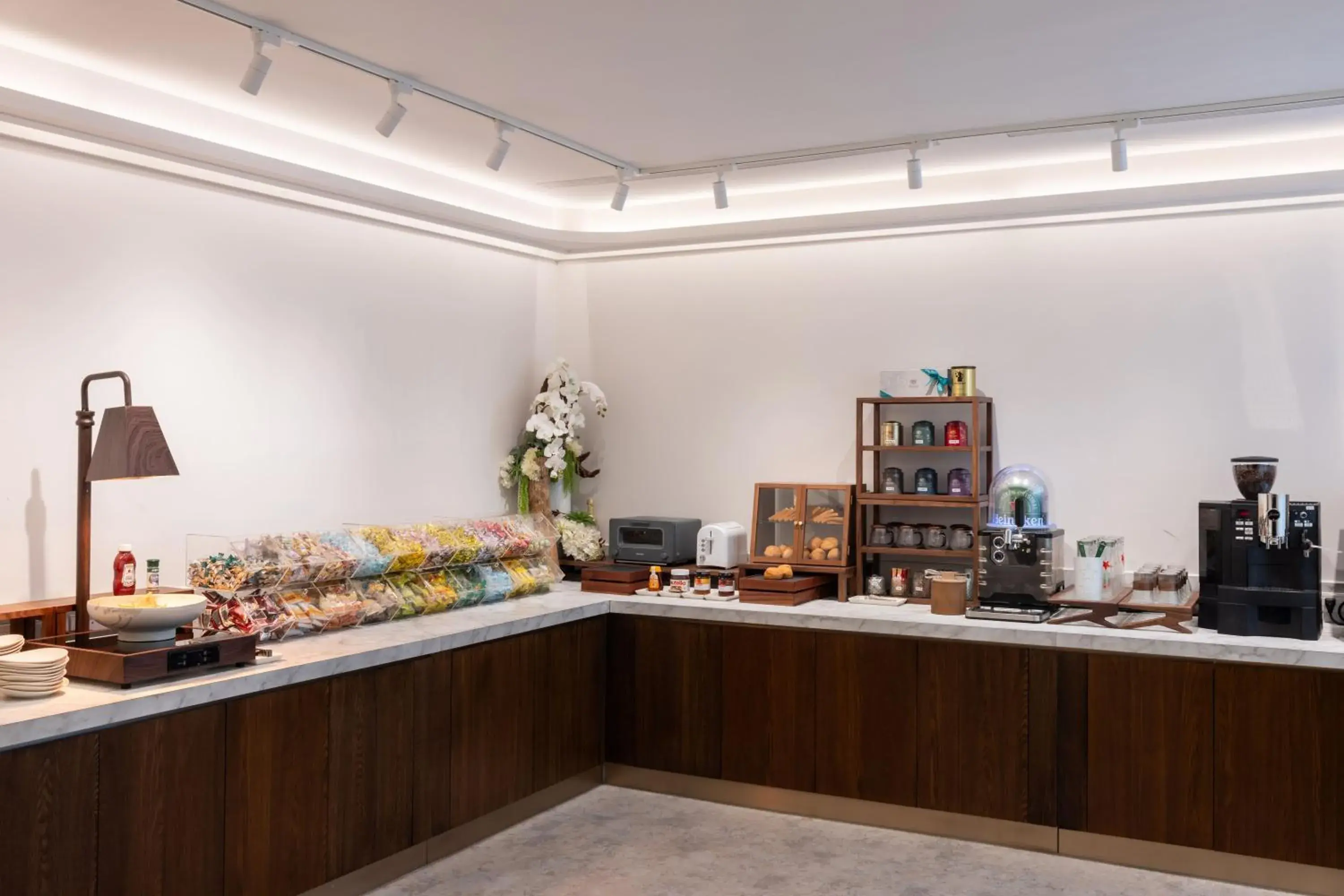 Restaurant/places to eat in Voyage Kaohsiung By Cosmos Oasis Restaurant/places to eat in Voyage Kaohsiung By Cosmos Oasis