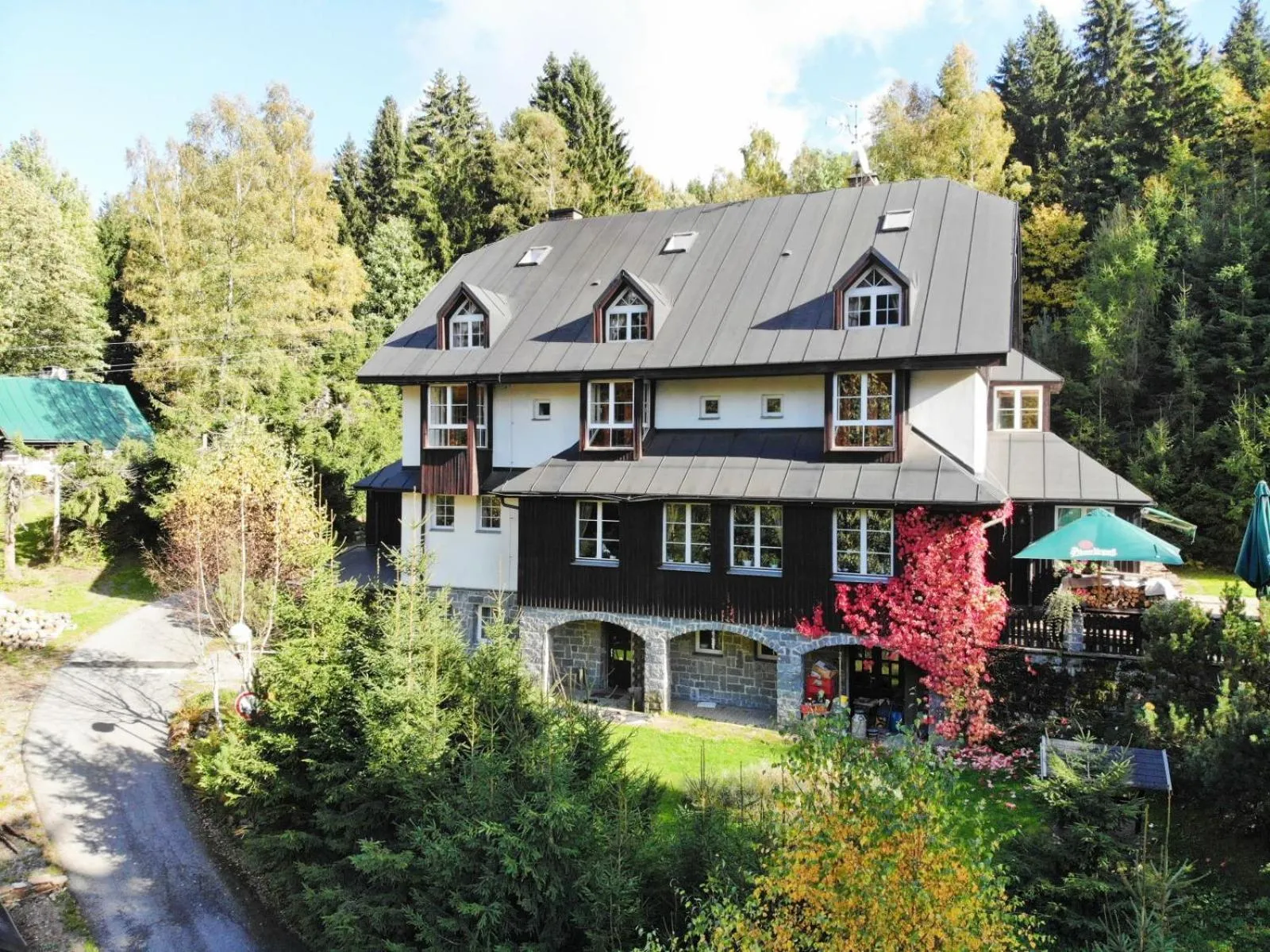 Property building in Hotel Konšel