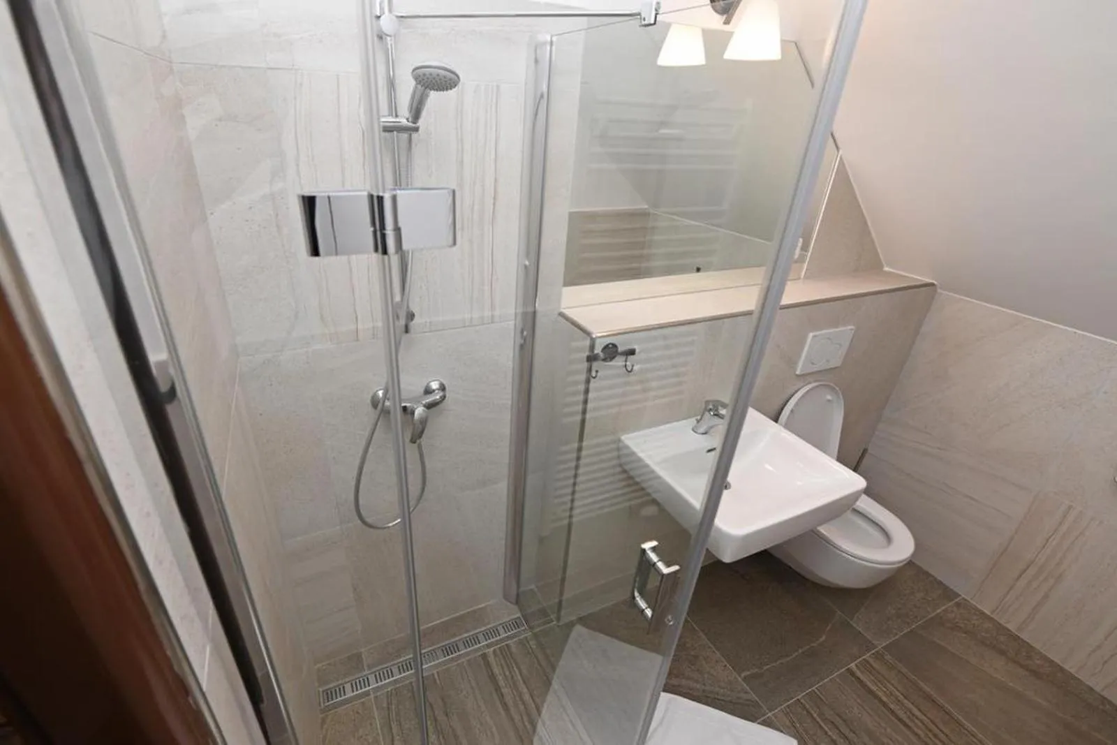 Shower in Hotel Konšel