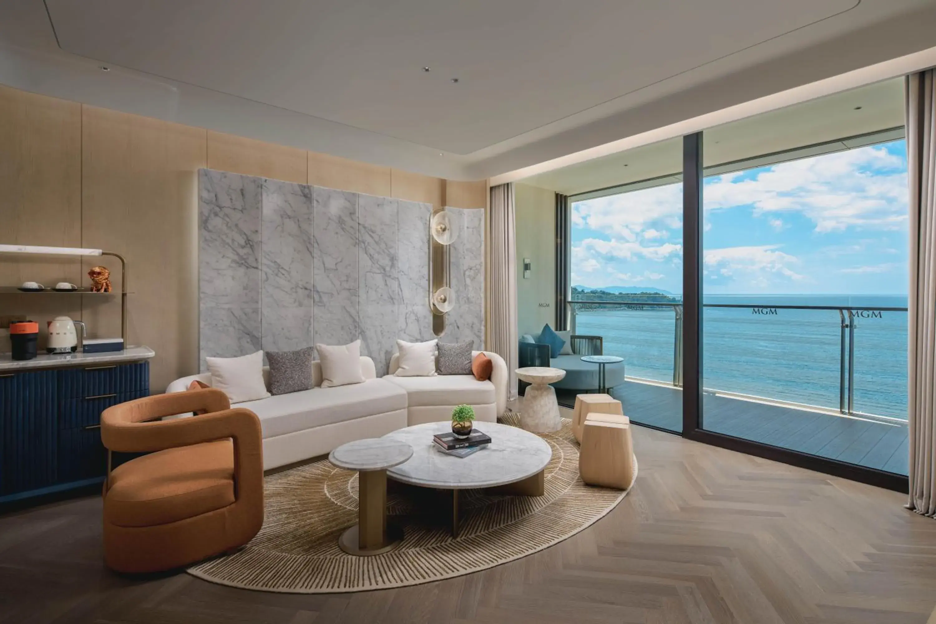 Skyline Panoramic Seaview Suite in MGM Shenzhen Skyline Panoramic Seaview Suite in MGM Shenzhen