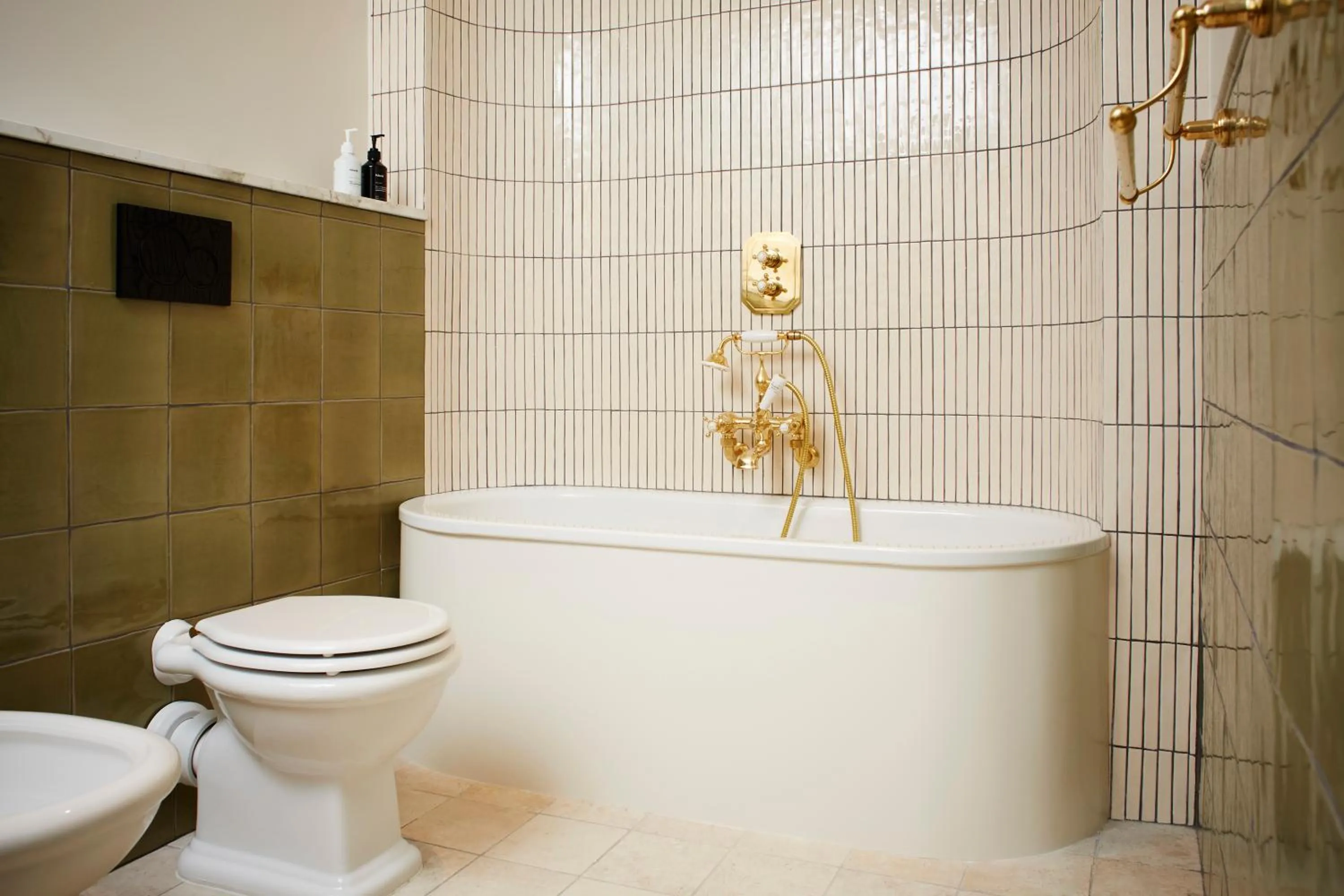 Toilet in The Hoxton, Florence