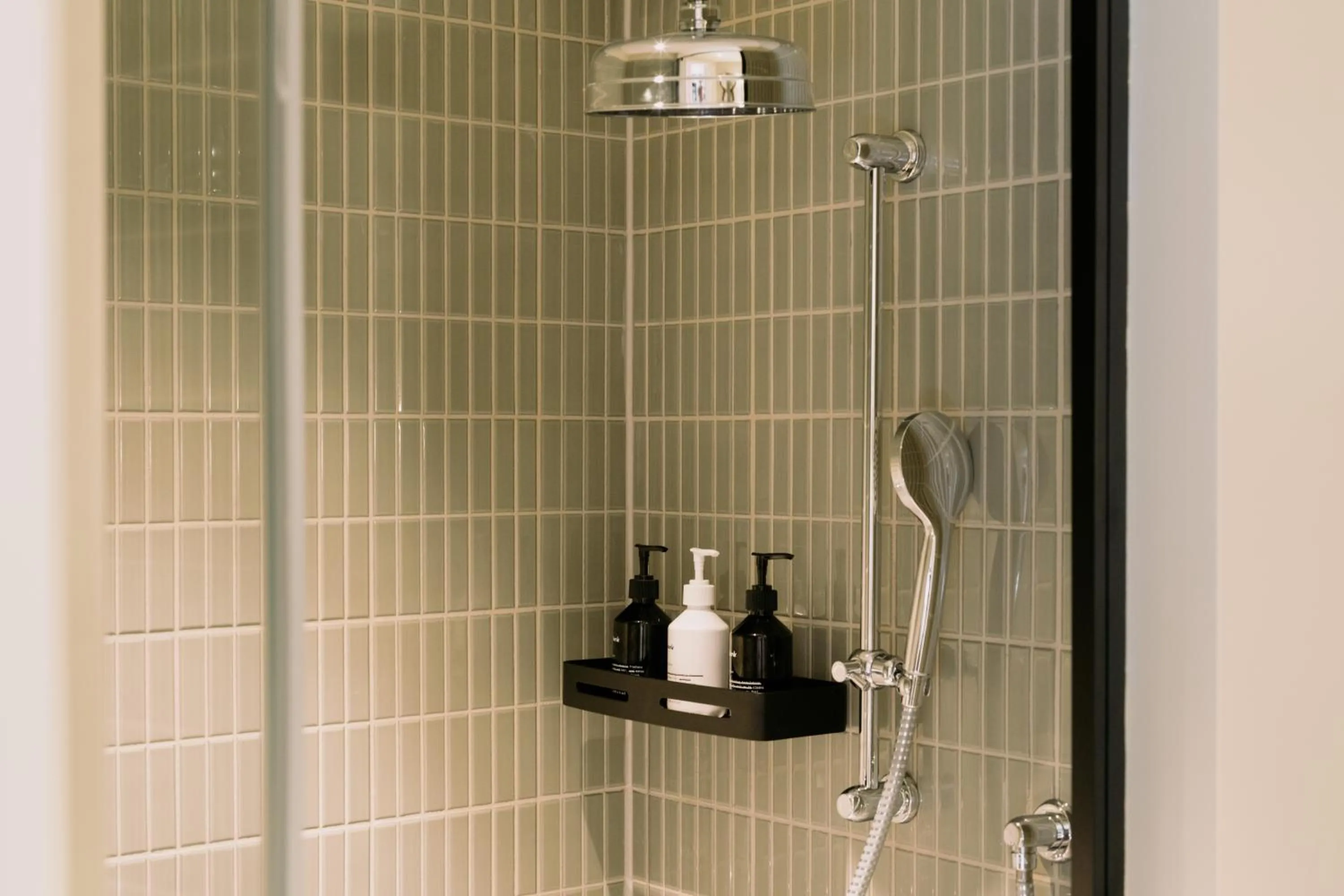 Shower in The Hoxton, Florence