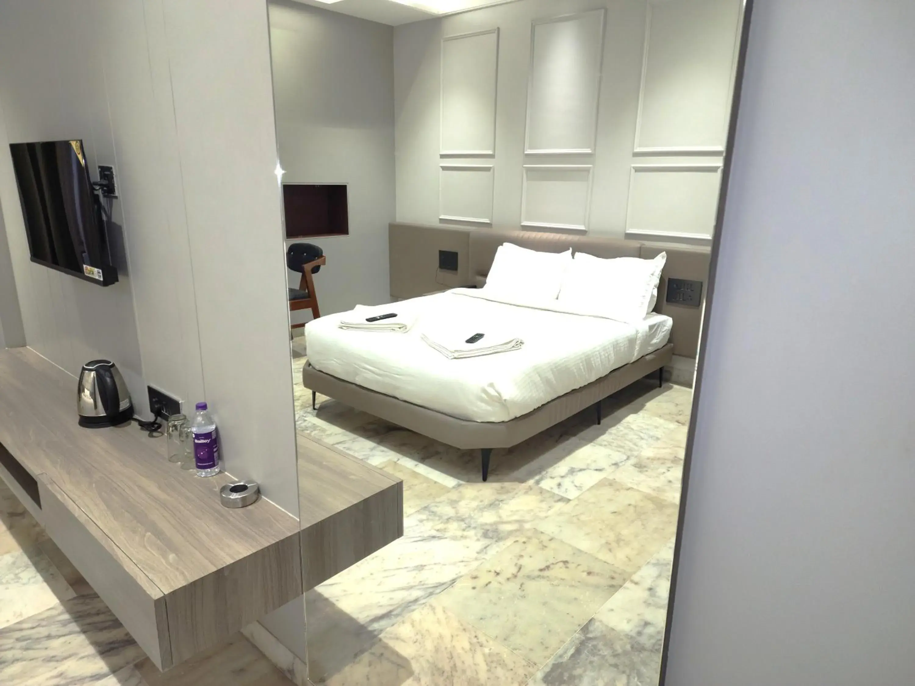 Bed in Hotel Statusinn, Ichalkaranji Bed in Hotel Statusinn, Ichalkaranji