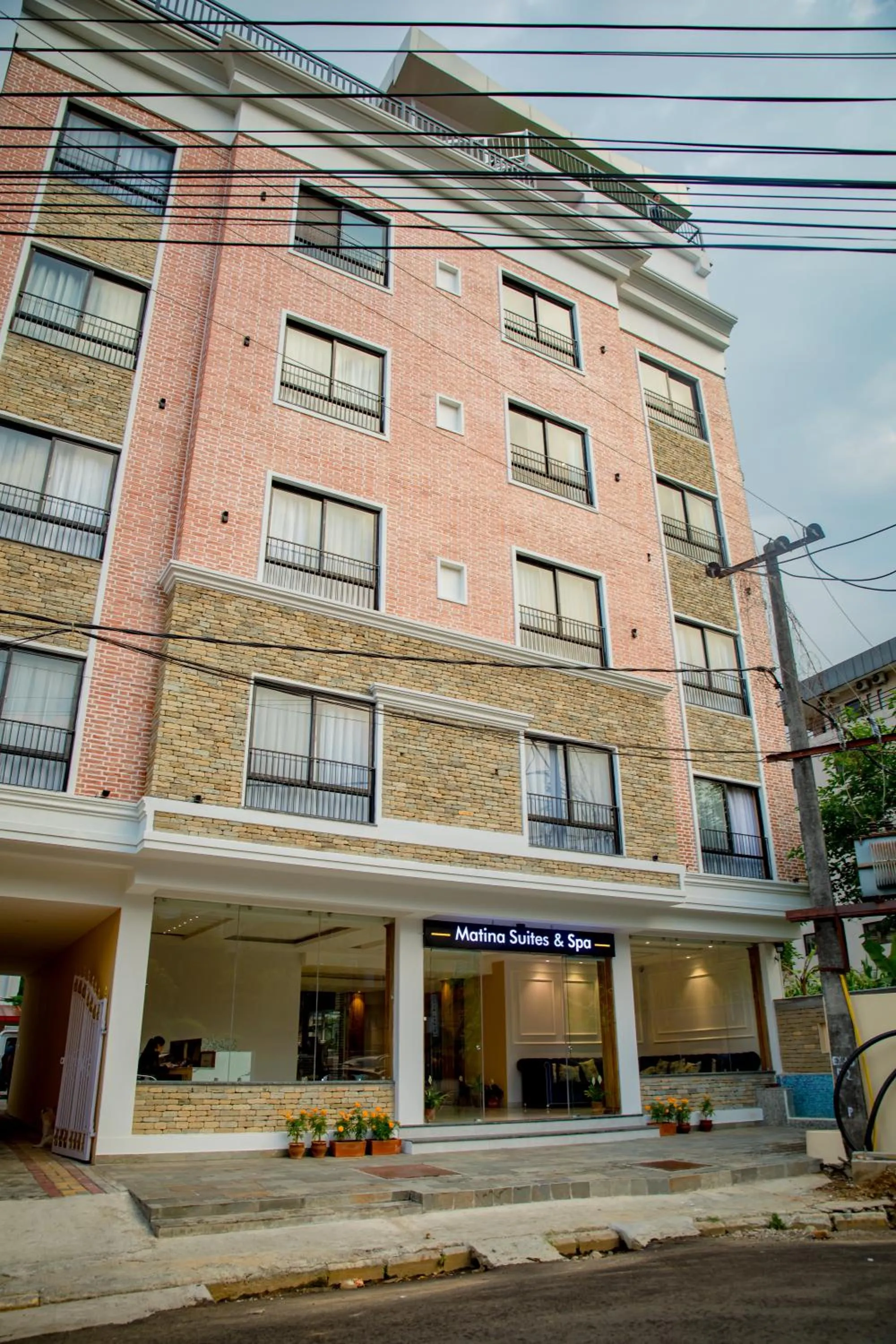 Property building in Hotel Matina Suites