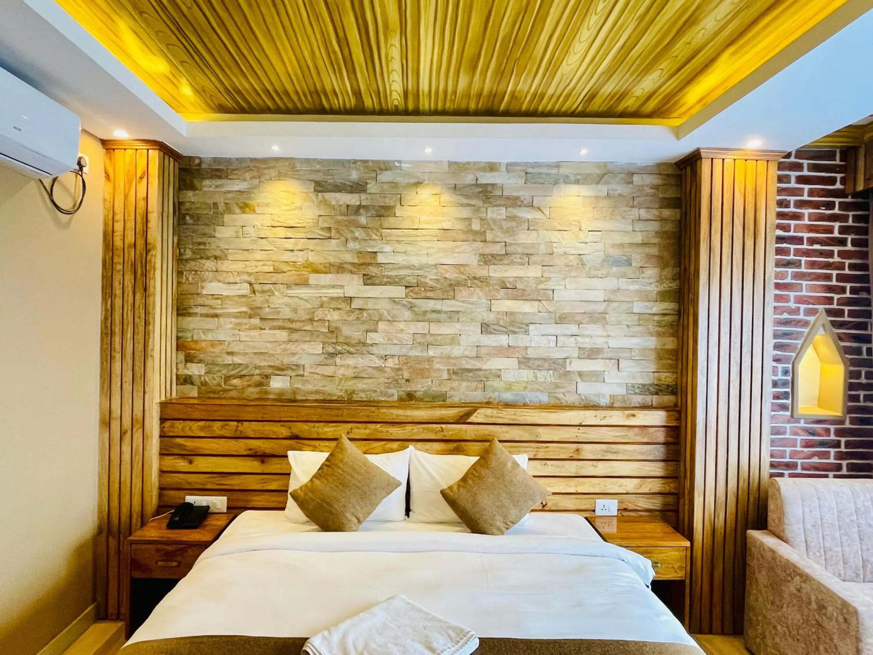 Bed in Hotel Matina Suites Bed in Hotel Matina Suites