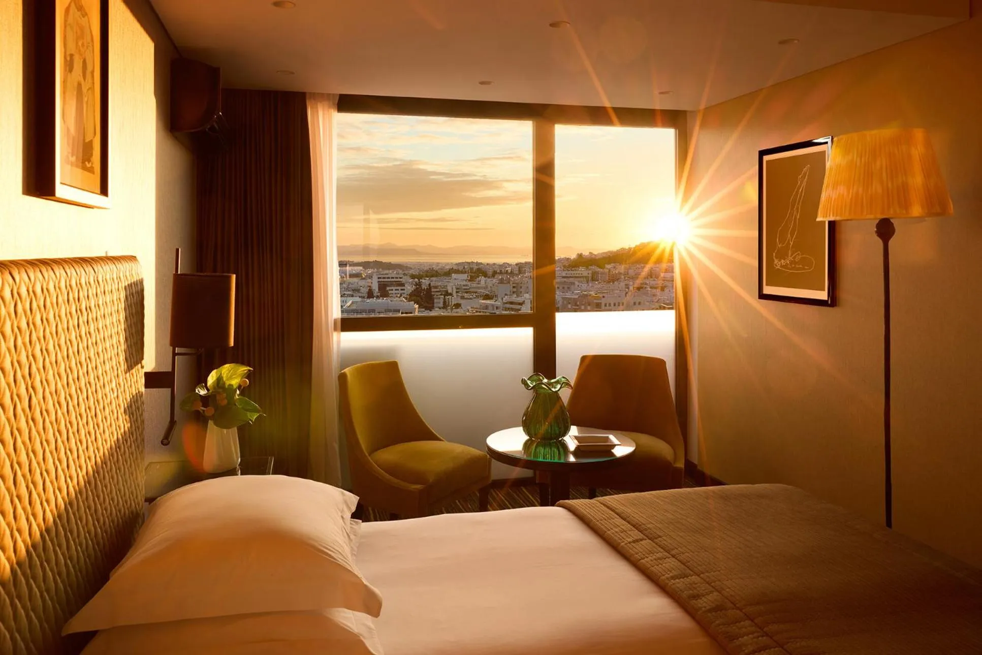 Seating area, Bed in President Hotel Athens