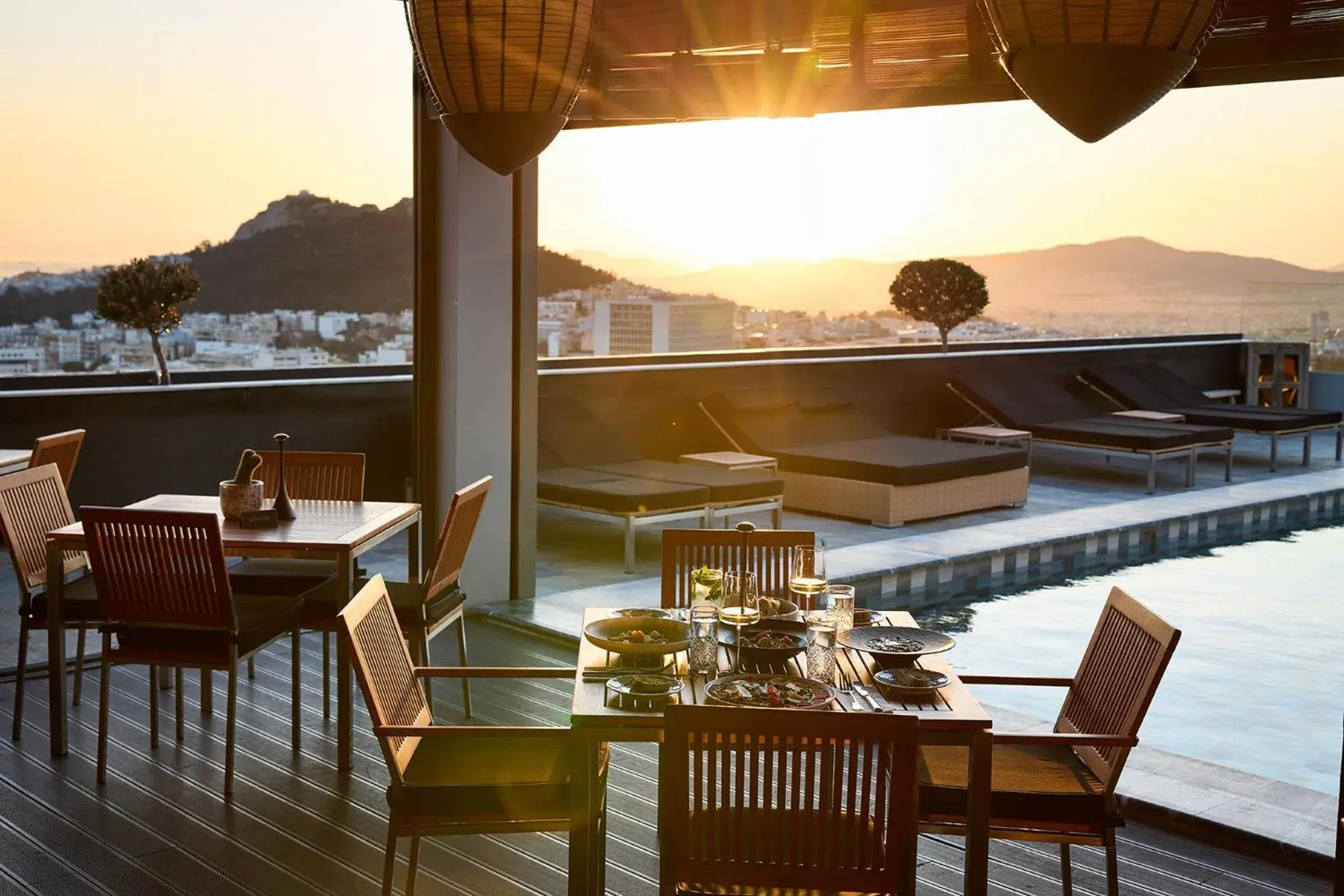 Restaurant/places to eat in President Hotel Athens Restaurant/places to eat in President Hotel Athens