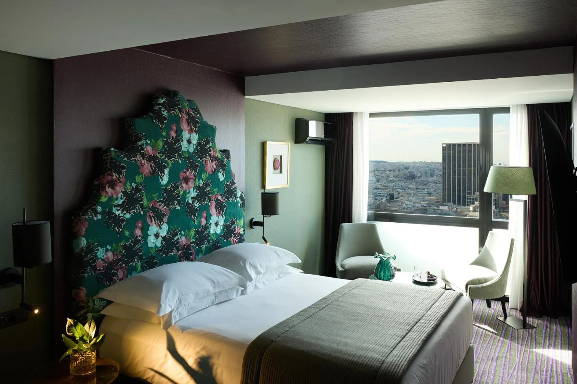 Bed in President Hotel Athens