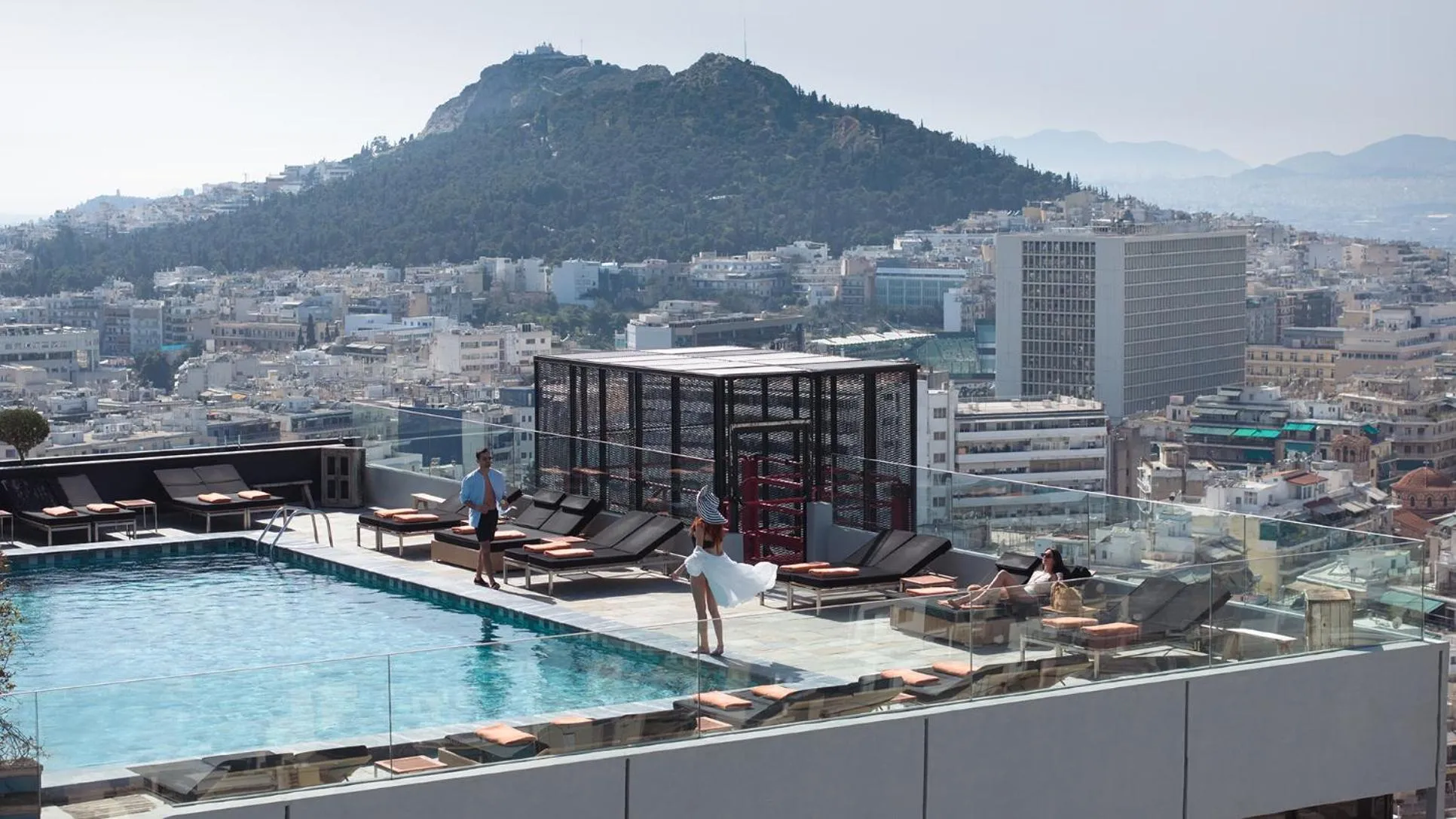 Swimming pool in President Hotel Athens