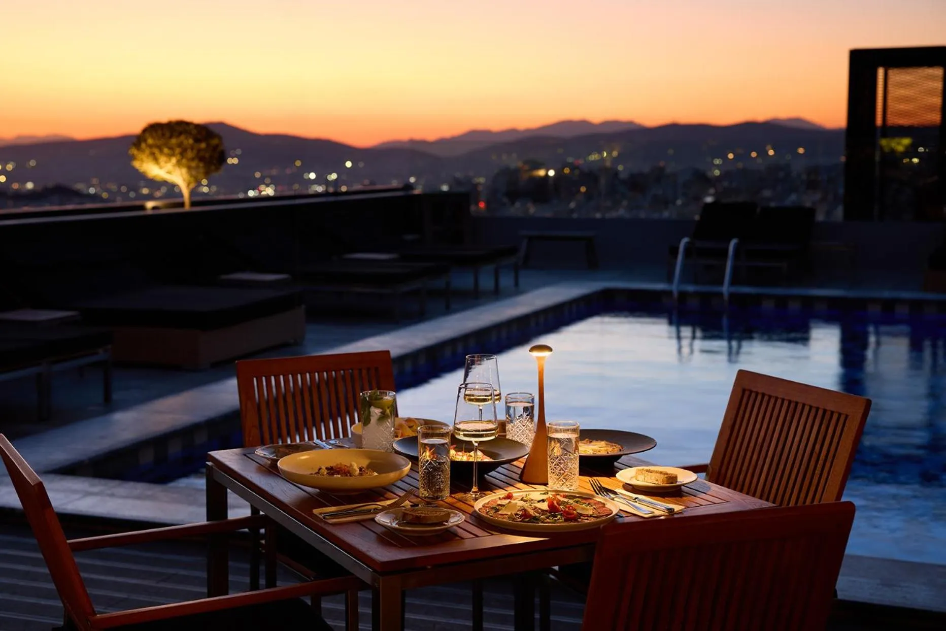 Restaurant/places to eat in President Hotel Athens