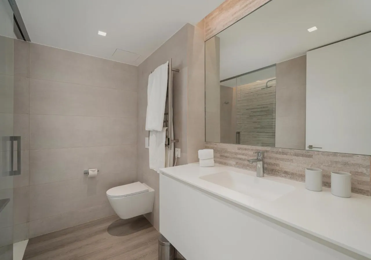 Bathroom in Dom Pedro Residences