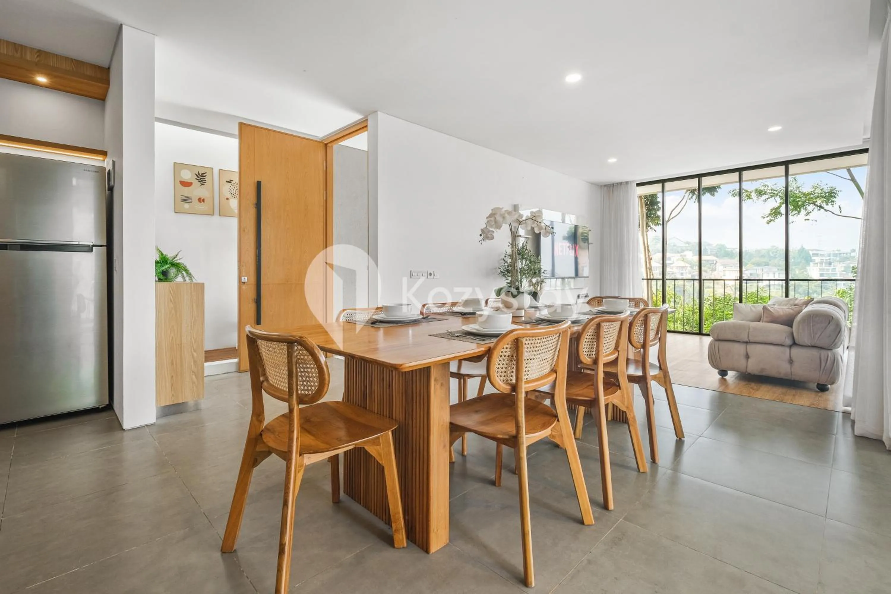 Dining area in Sorte by Kozystay -Dago