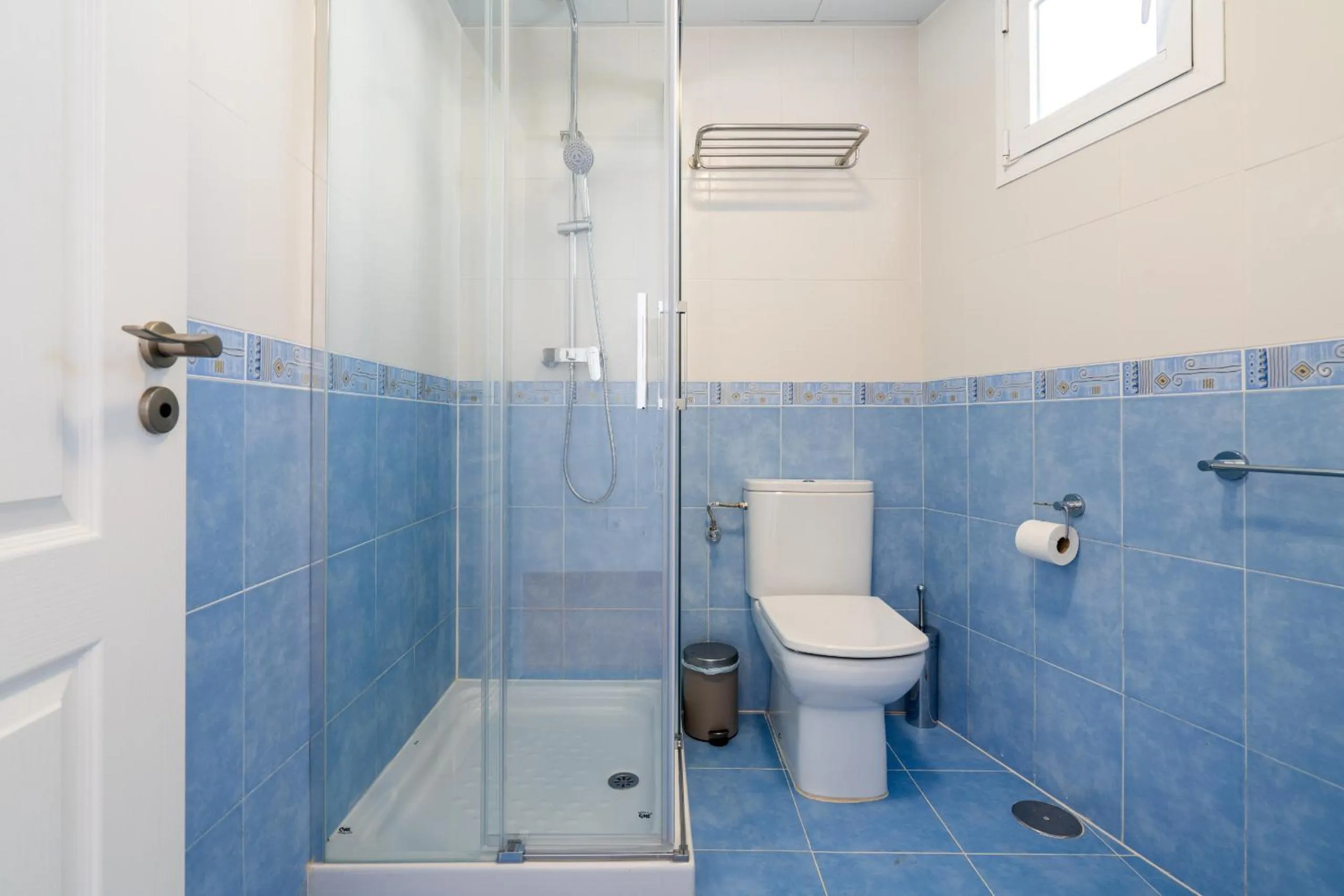 Shower in AlmeriaSuite Mojacar Breeze Apartments