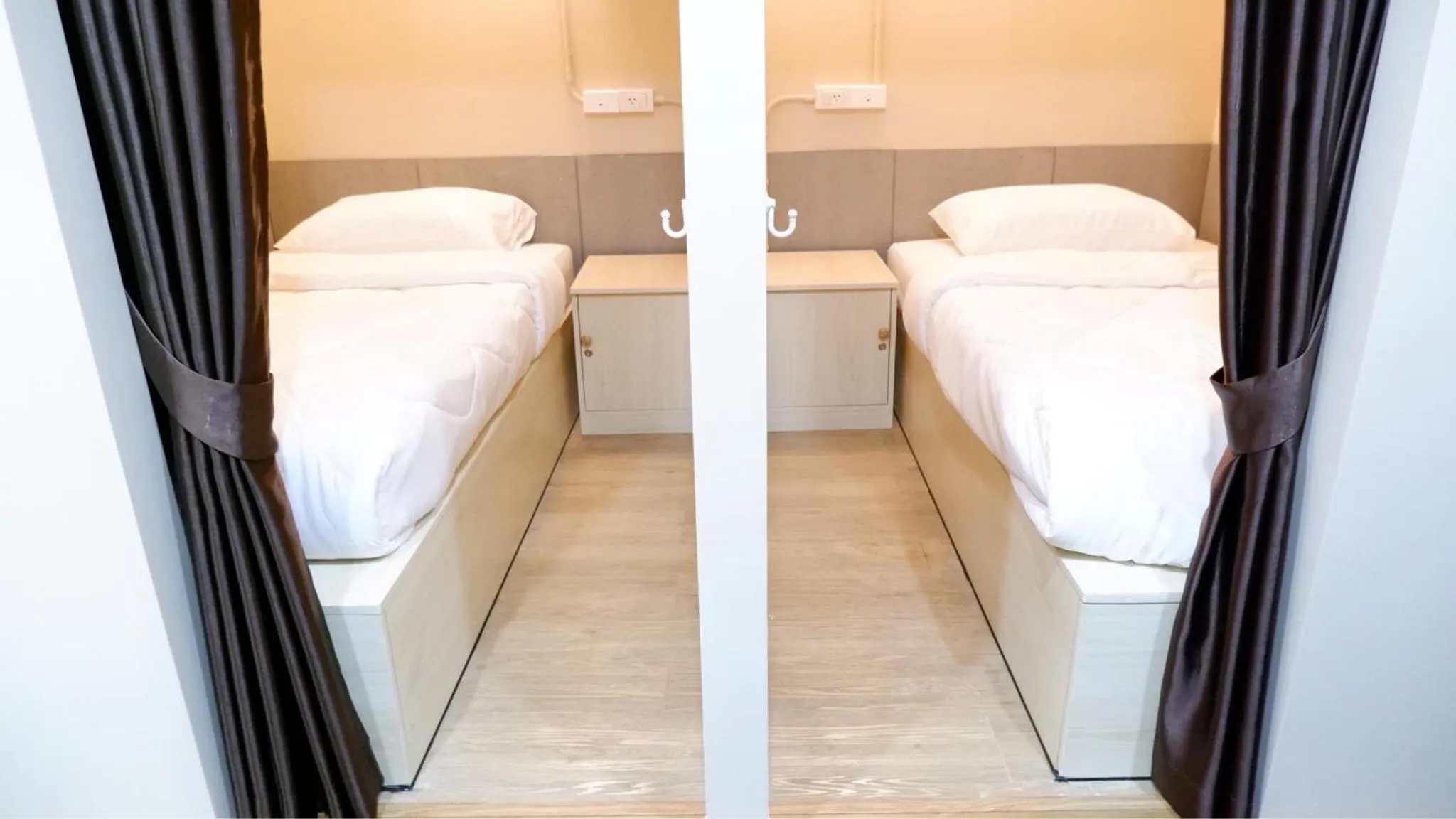 Bed in Shi-ro-i Poshtel