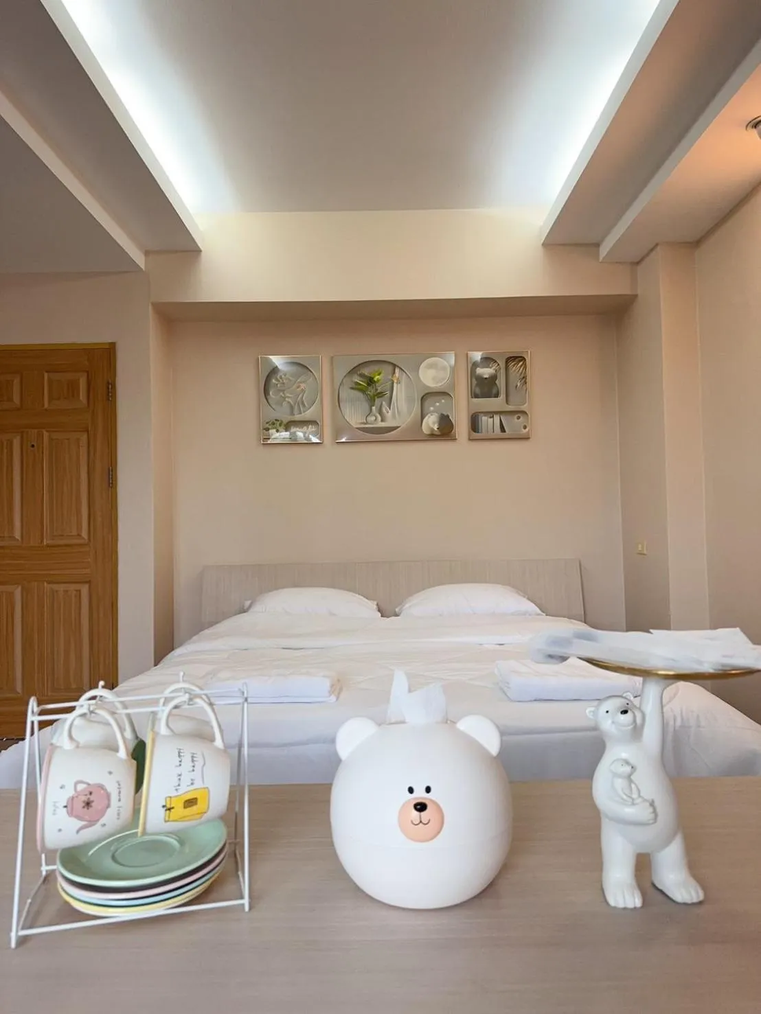 Bed in Shi-ro-i Poshtel