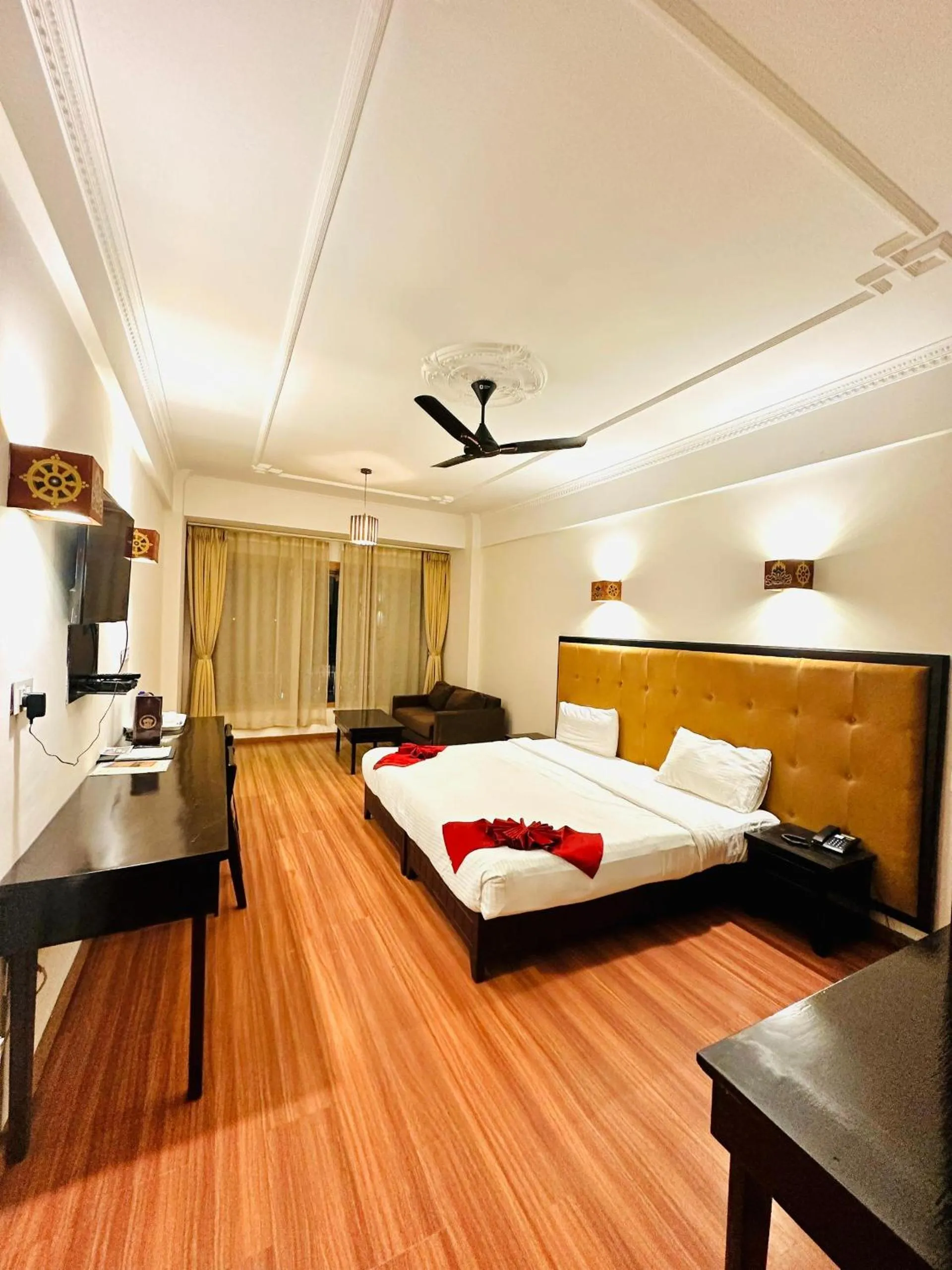 Mountain view, Bed in Hotel Migmar