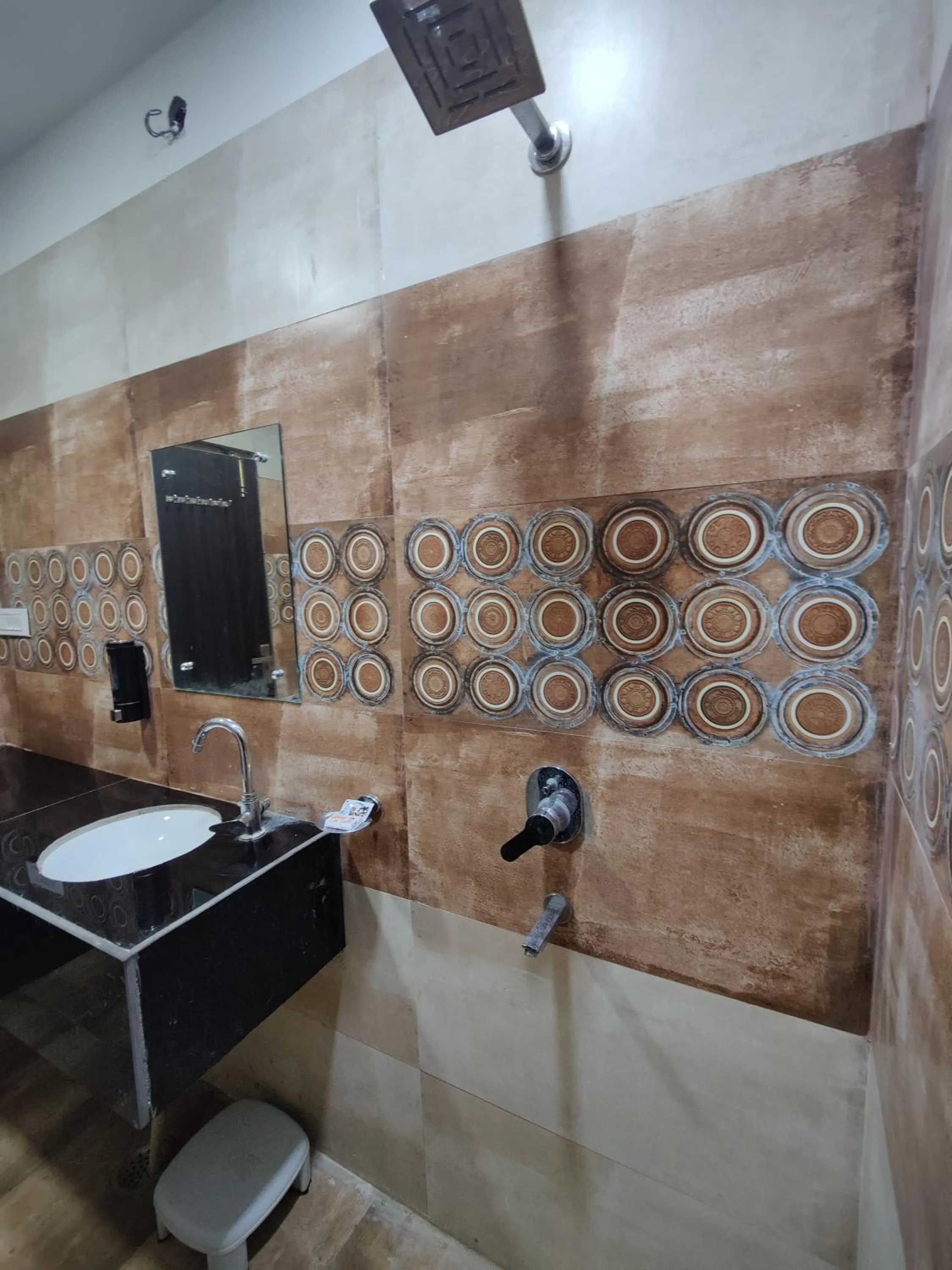 Bathroom in Jhansi Castle Inn