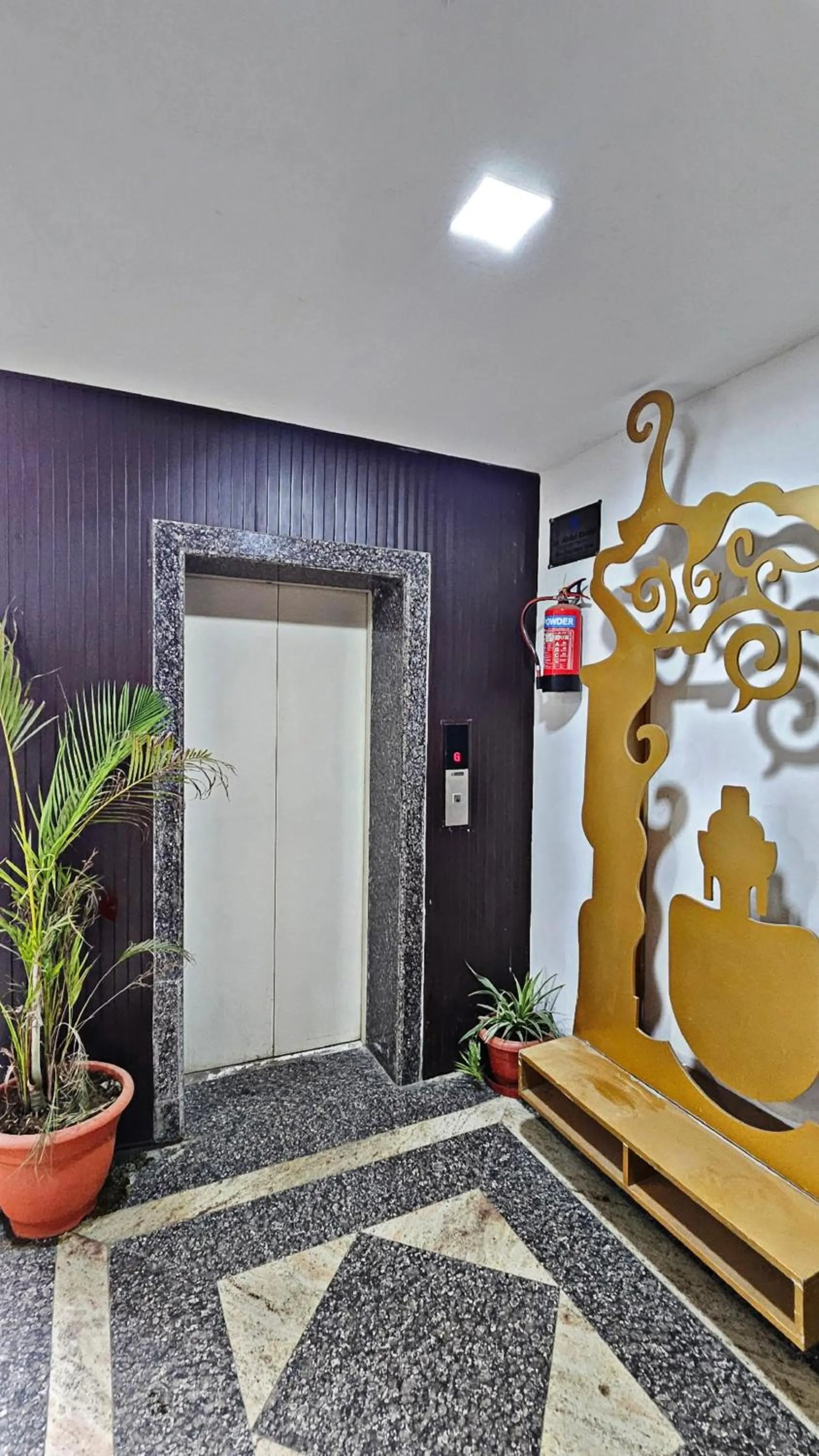 acessibility in Jhansi Castle Inn